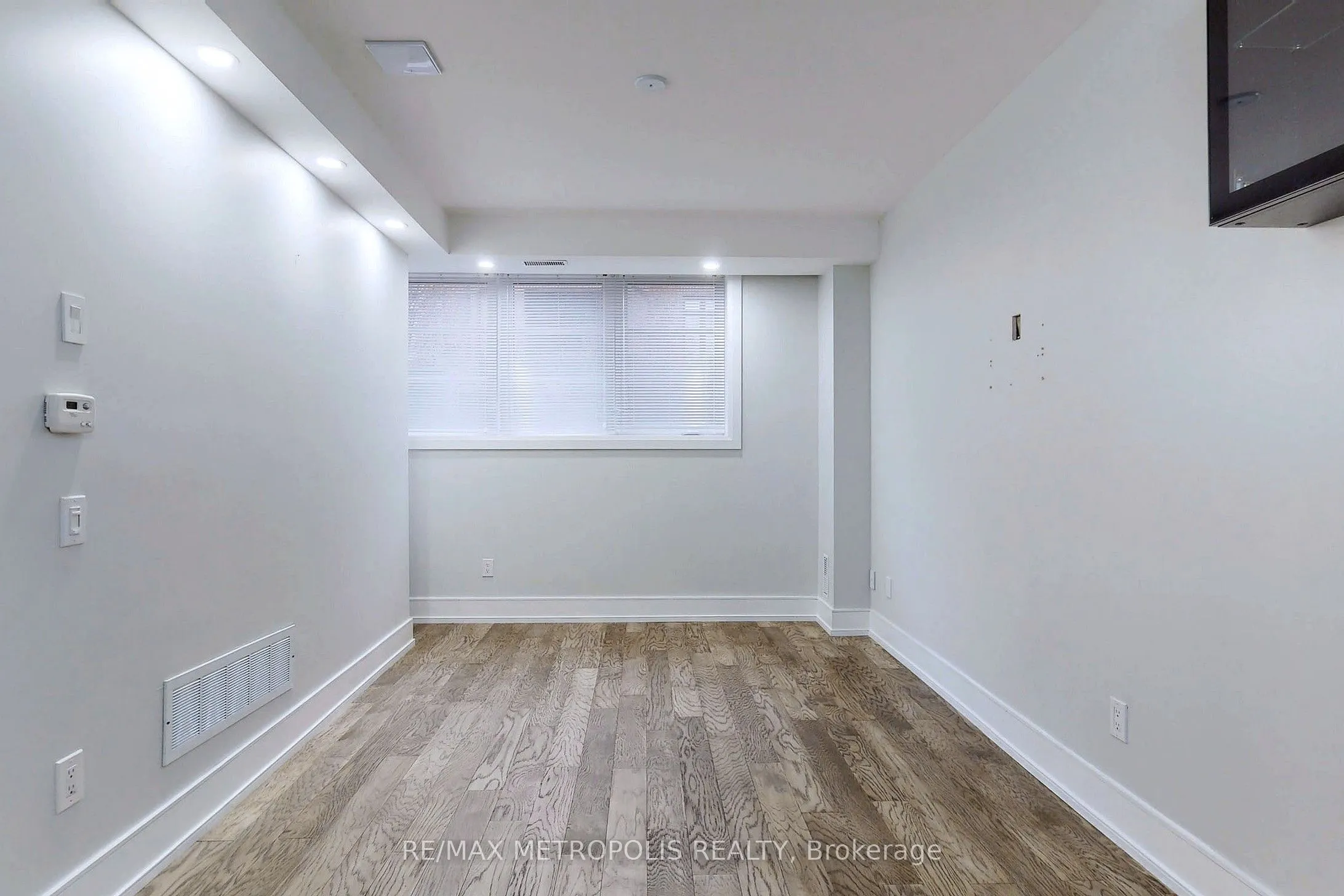 8171 Kipling Avenue, #1