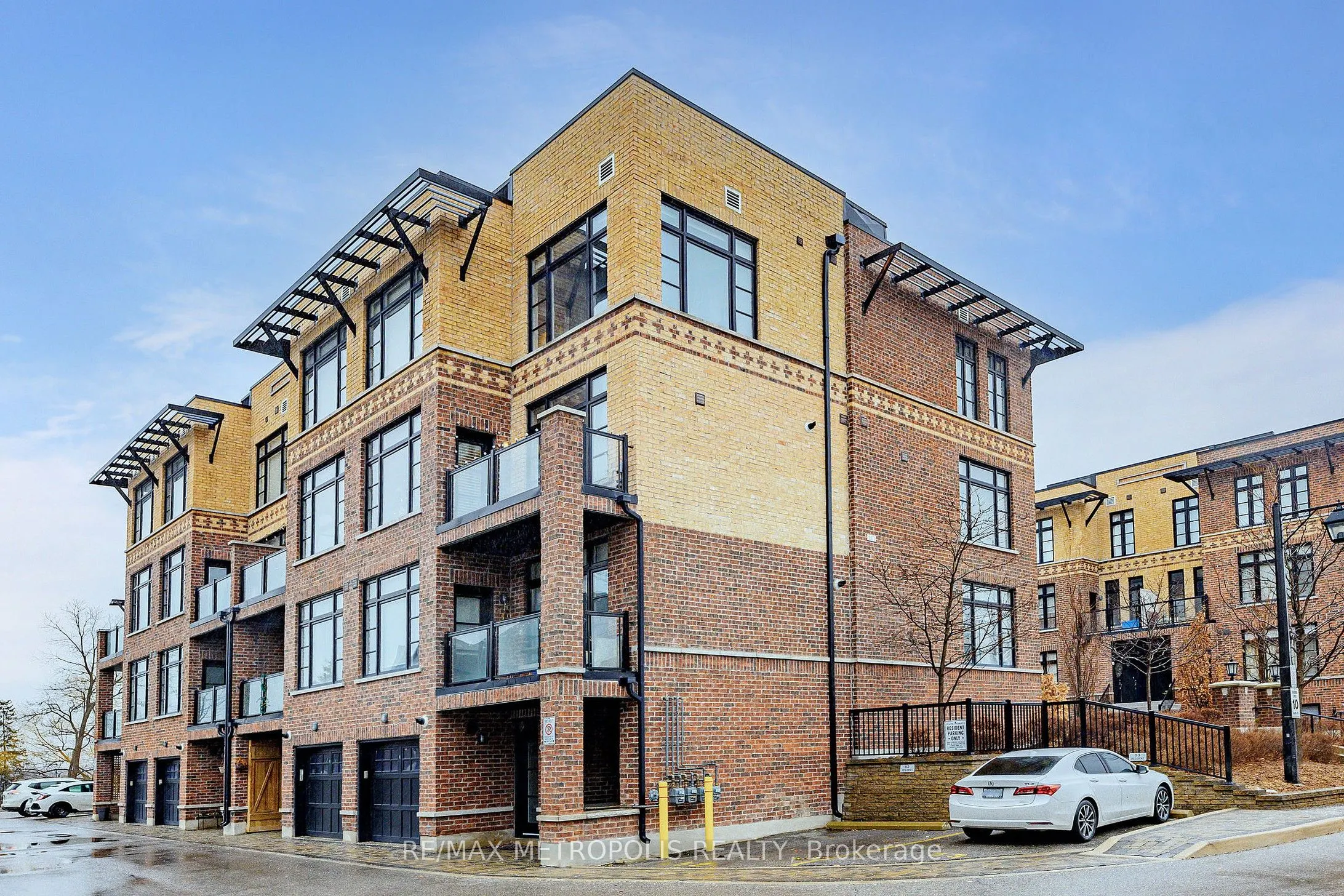 8171 Kipling Avenue, #1