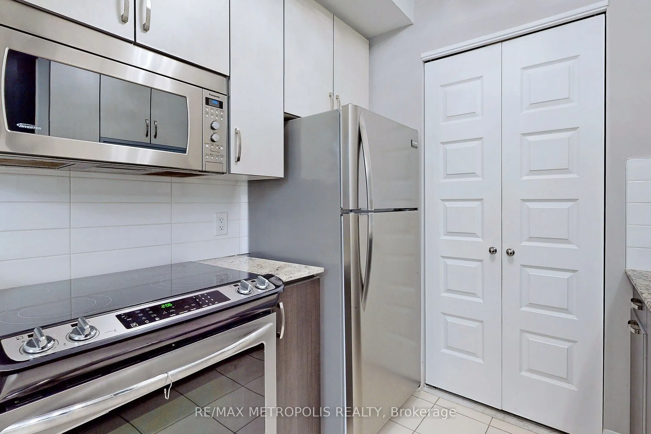 8171 Kipling Avenue, #1
