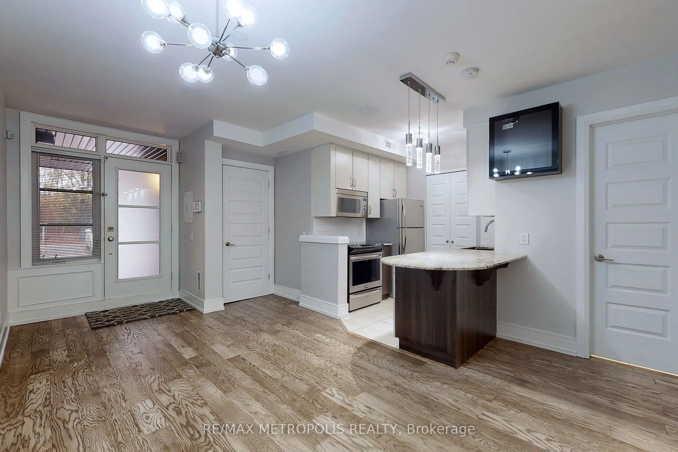 8171 Kipling Avenue, #1