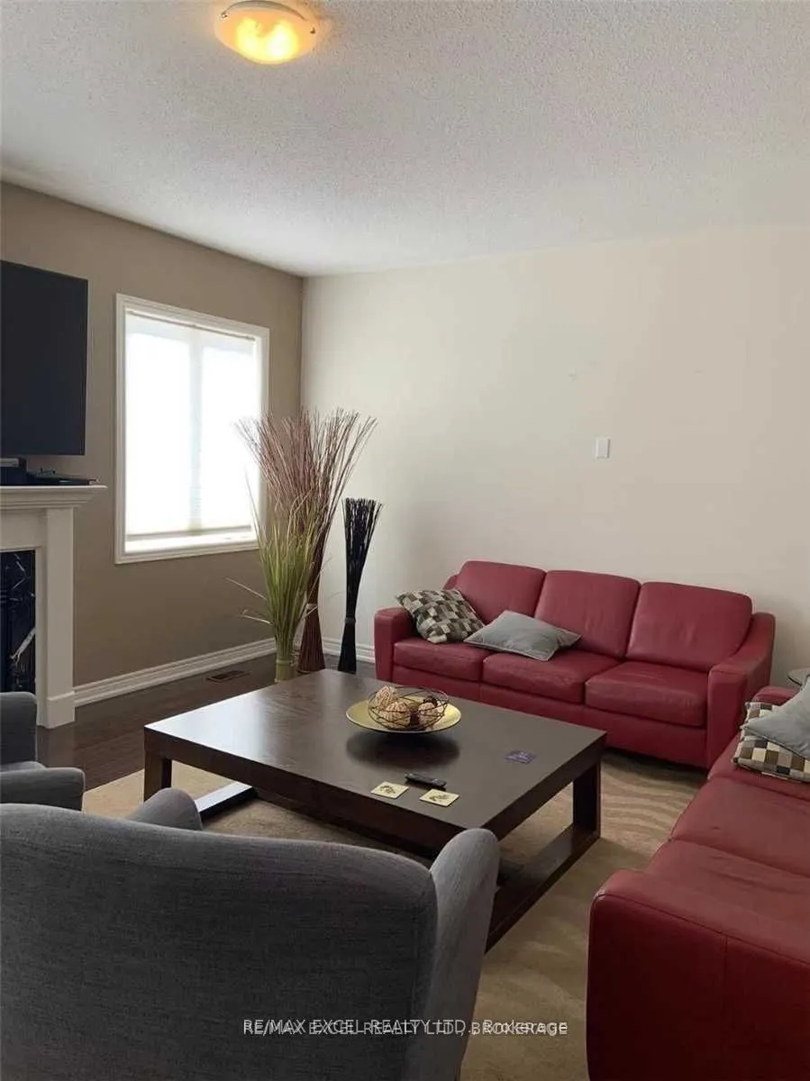 1100 Stuffles Crescent
