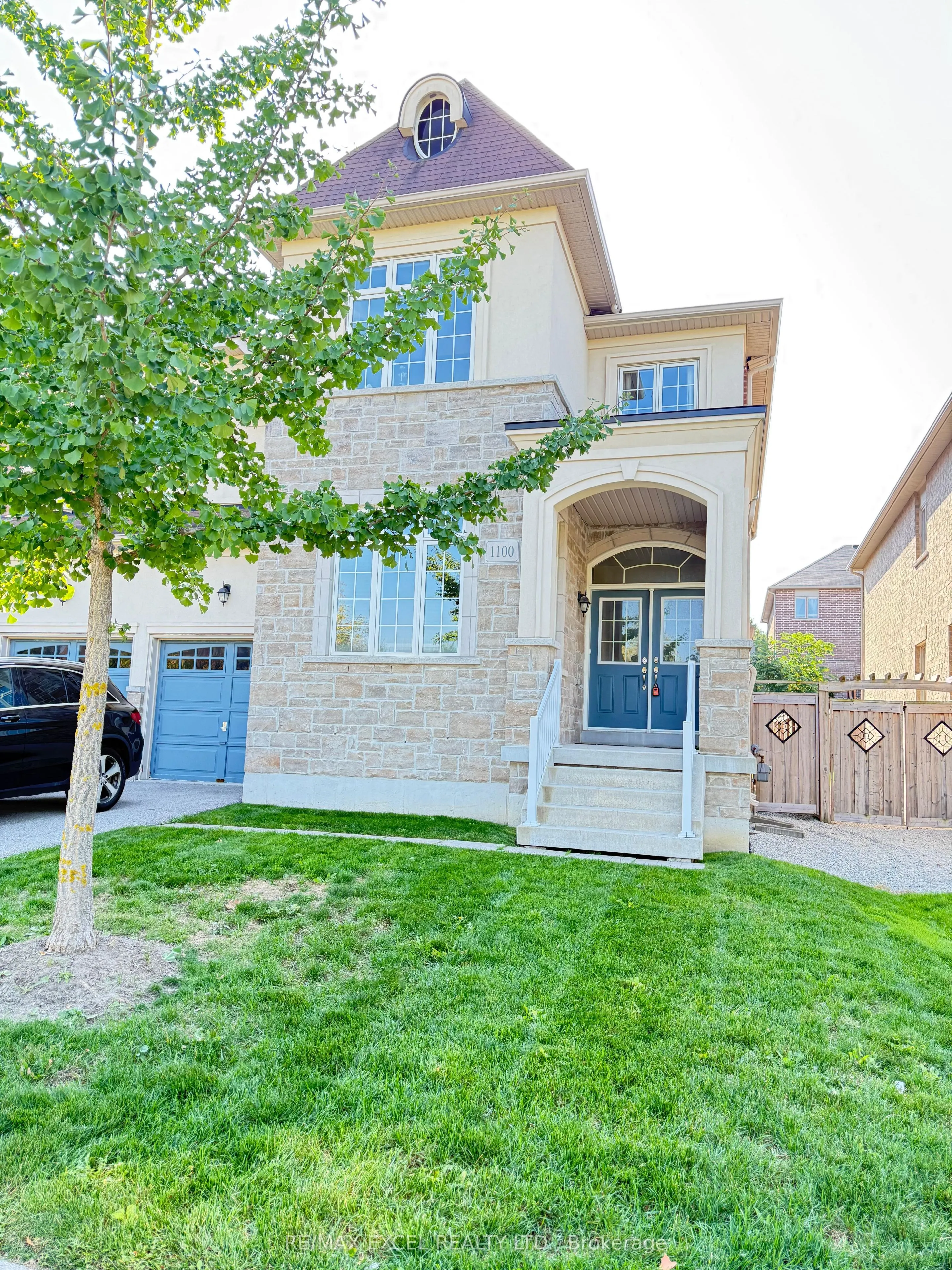 1100 Stuffles Crescent