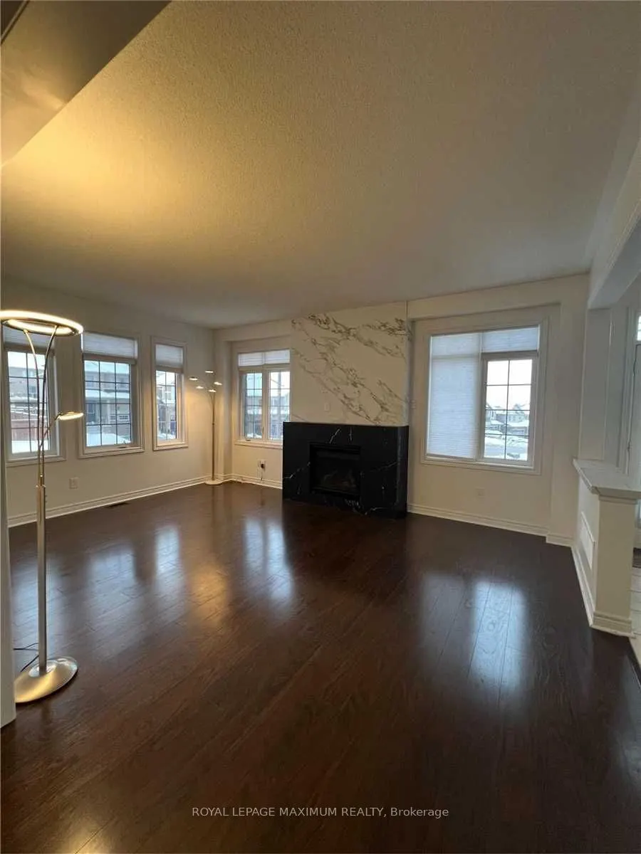 1 Janes Crescent