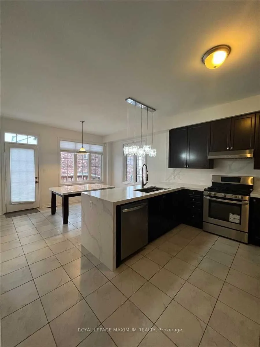 1 Janes Crescent