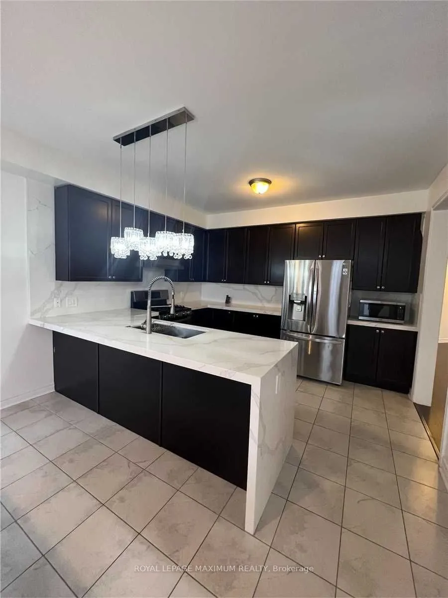 1 Janes Crescent