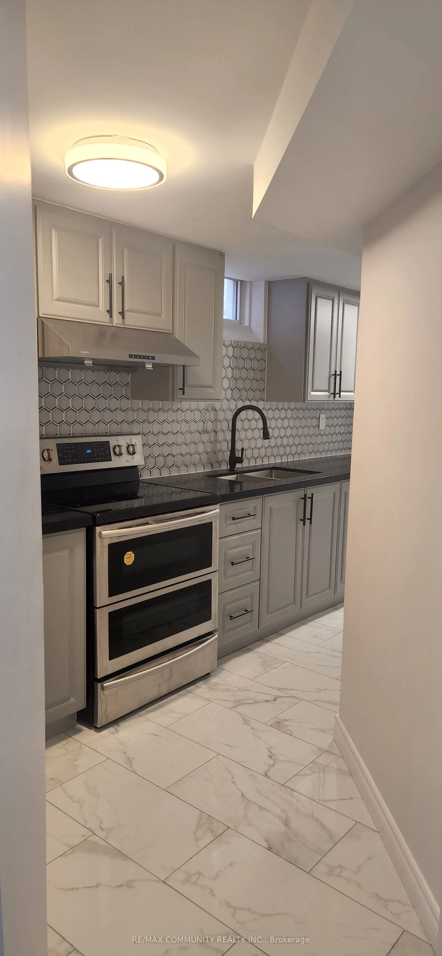 24 Sandham Crescent, #Basement