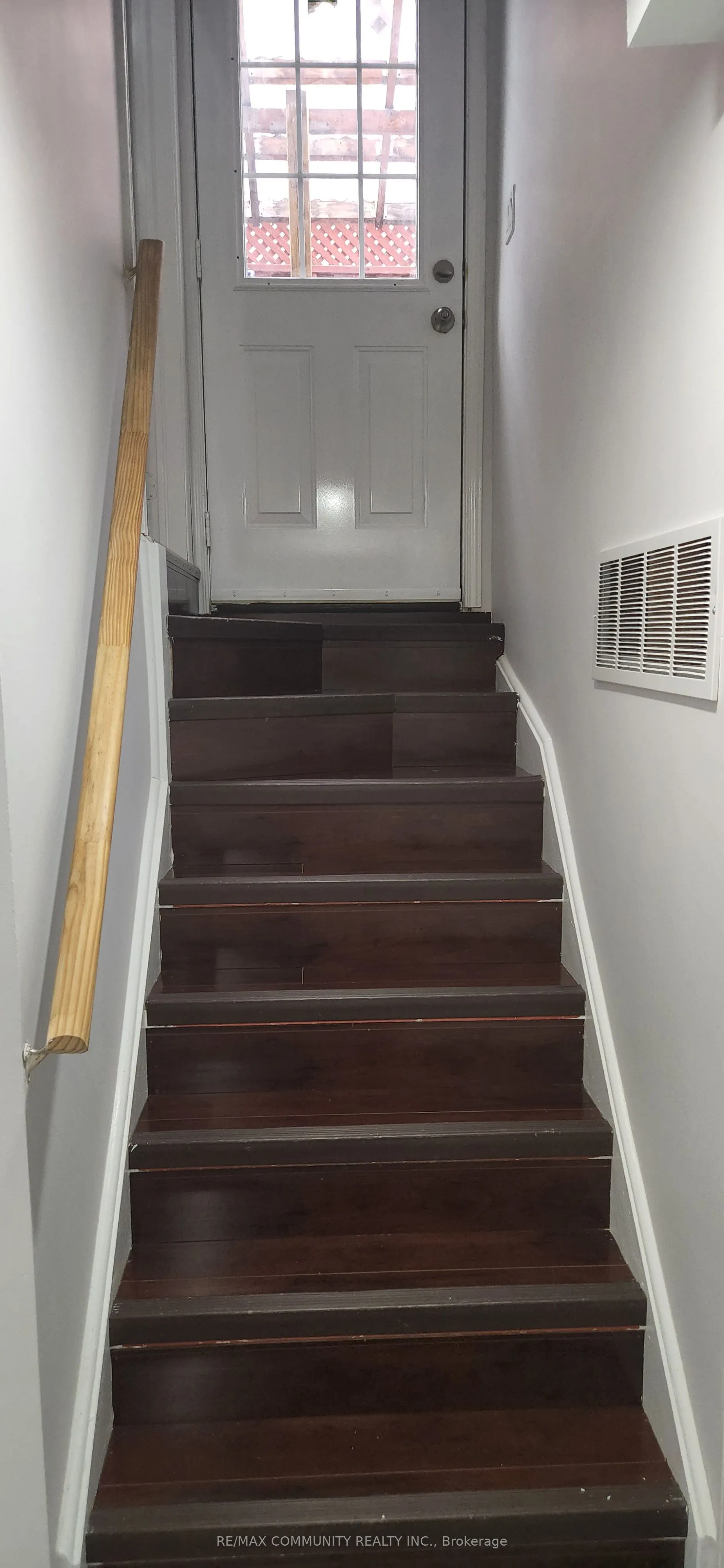 24 Sandham Crescent, #Basement