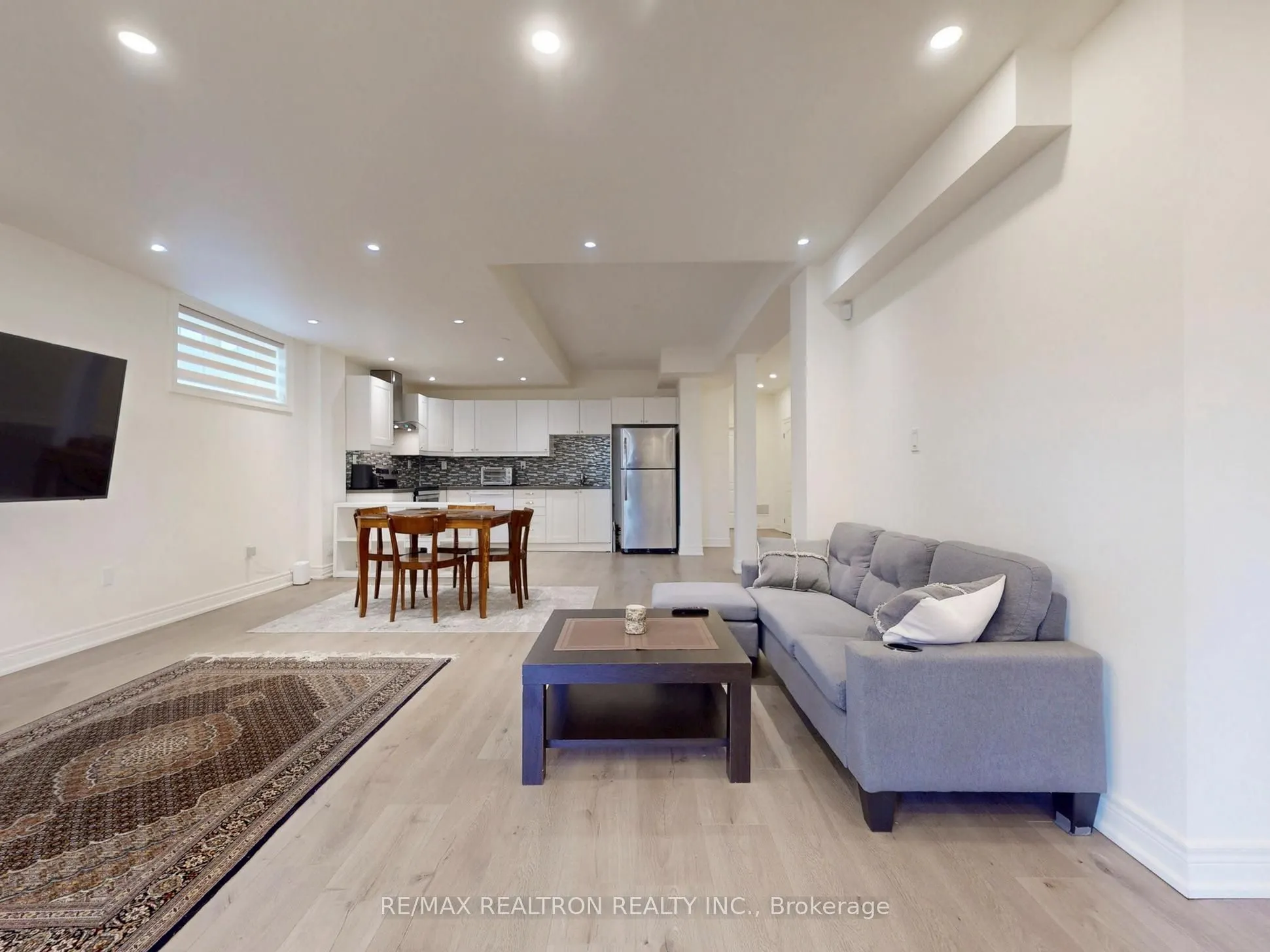 1 Conger Street