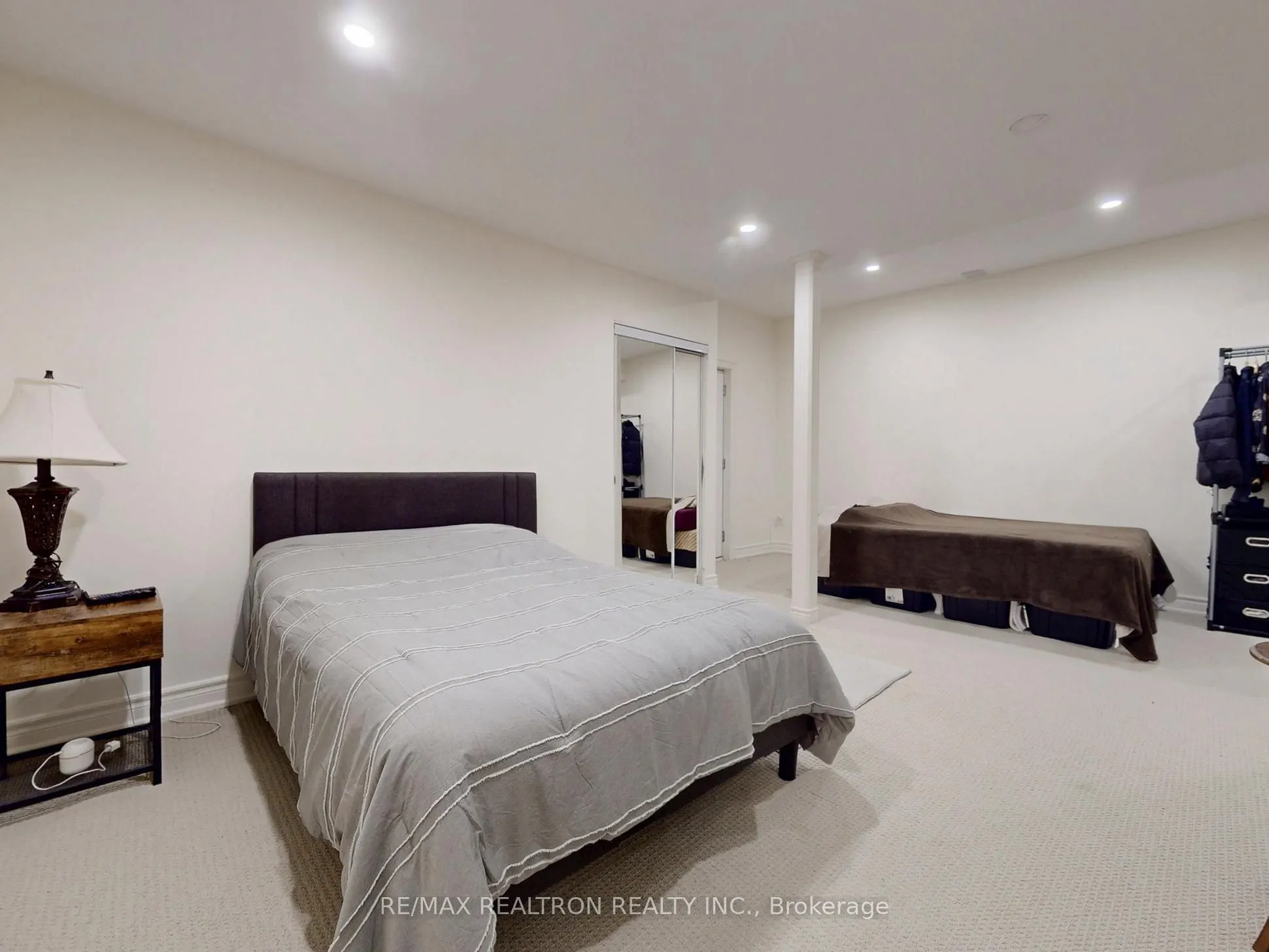 1 Conger Street
