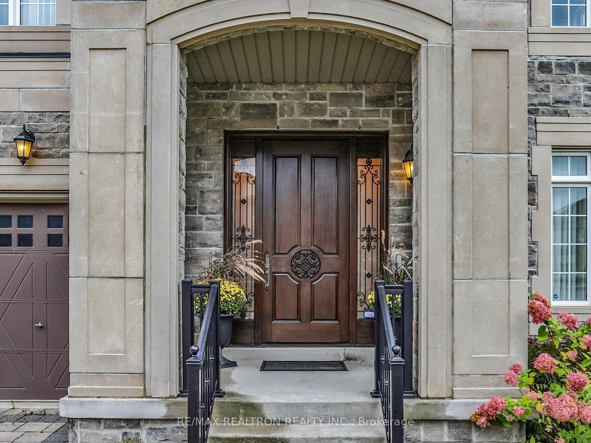 1 Conger Street