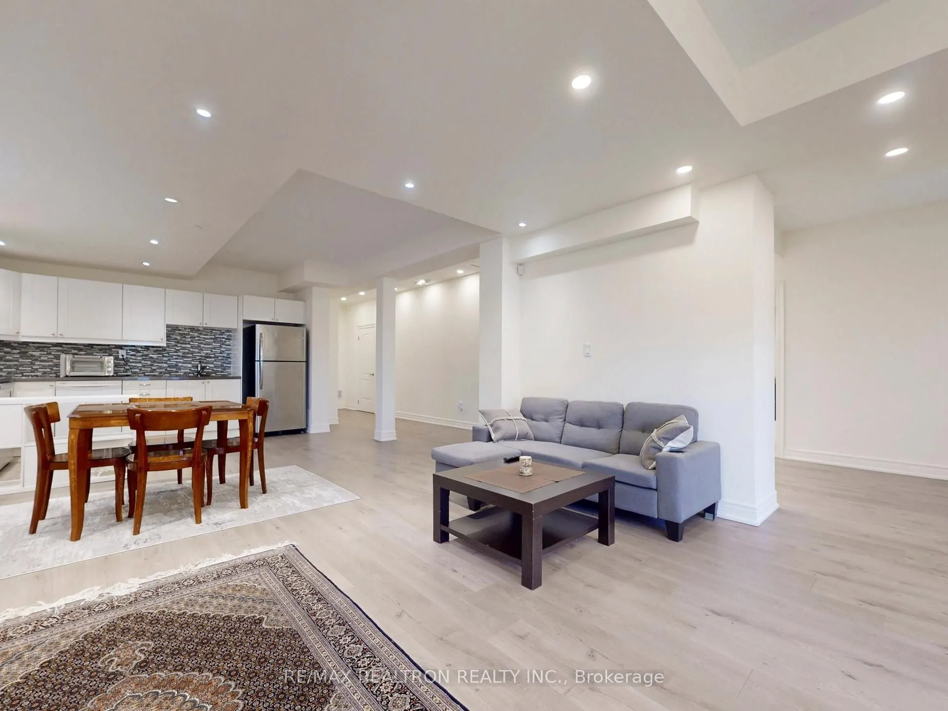 1 Conger Street
