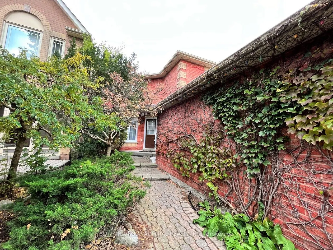 71 Covent Crescent