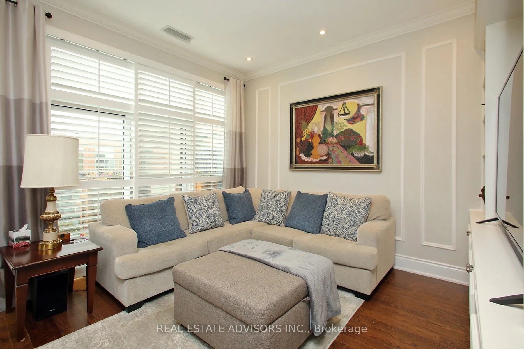281 Woodbridge Avenue, #PH642