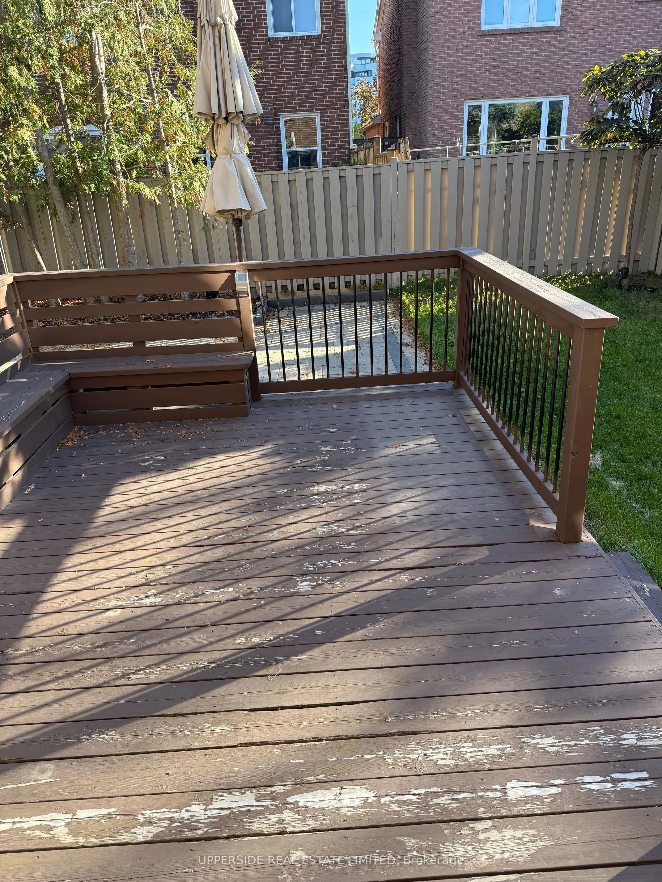 51 Jessica Gdns Gardens