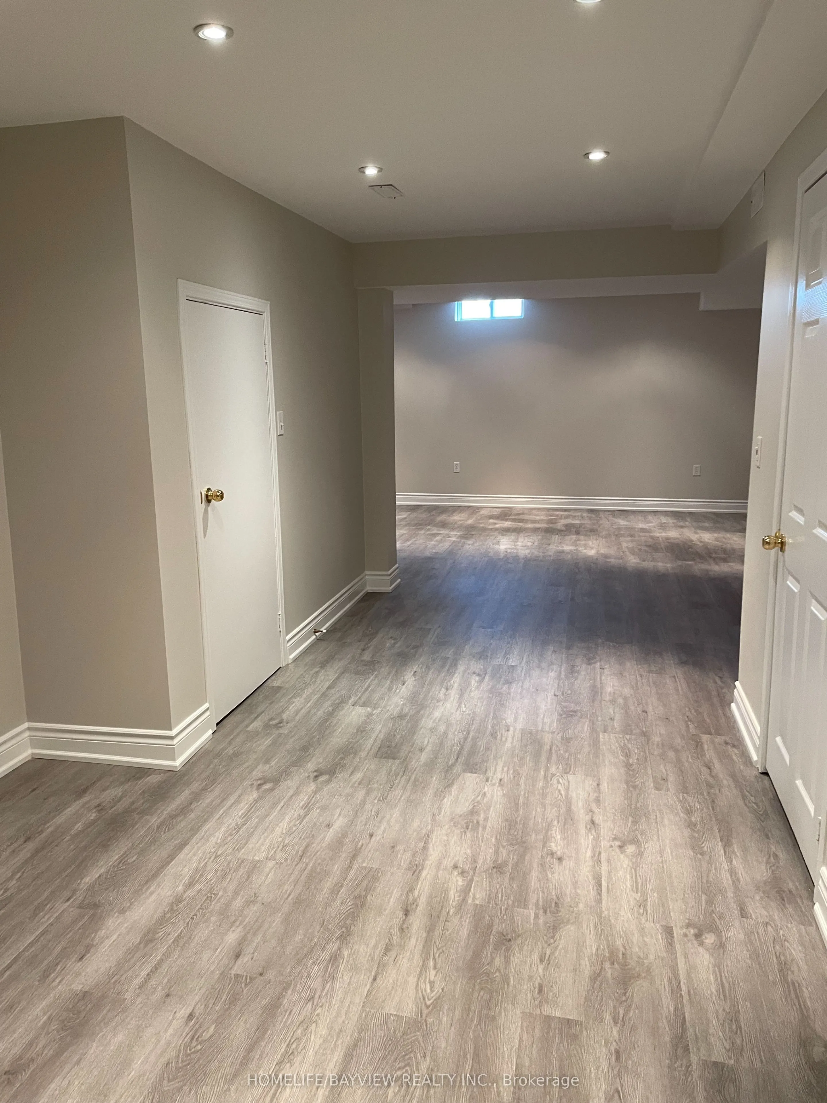 16 Selkirk Drive