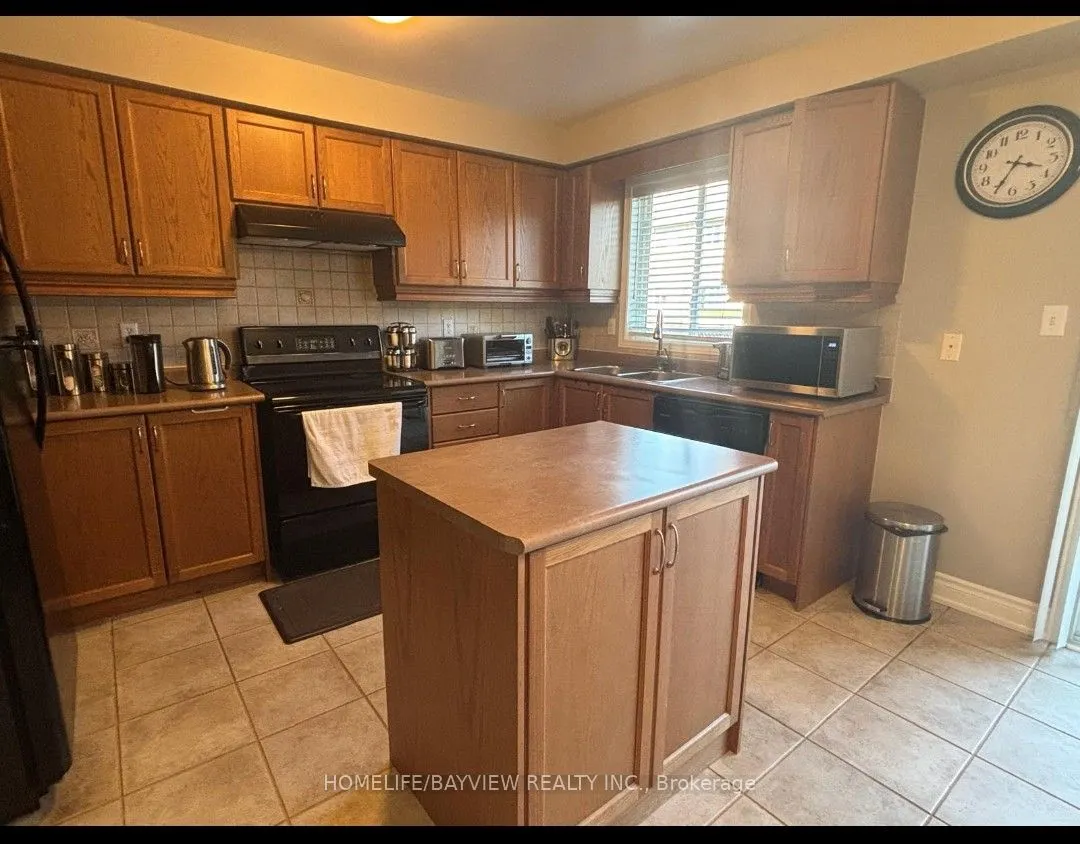 16 Selkirk Drive