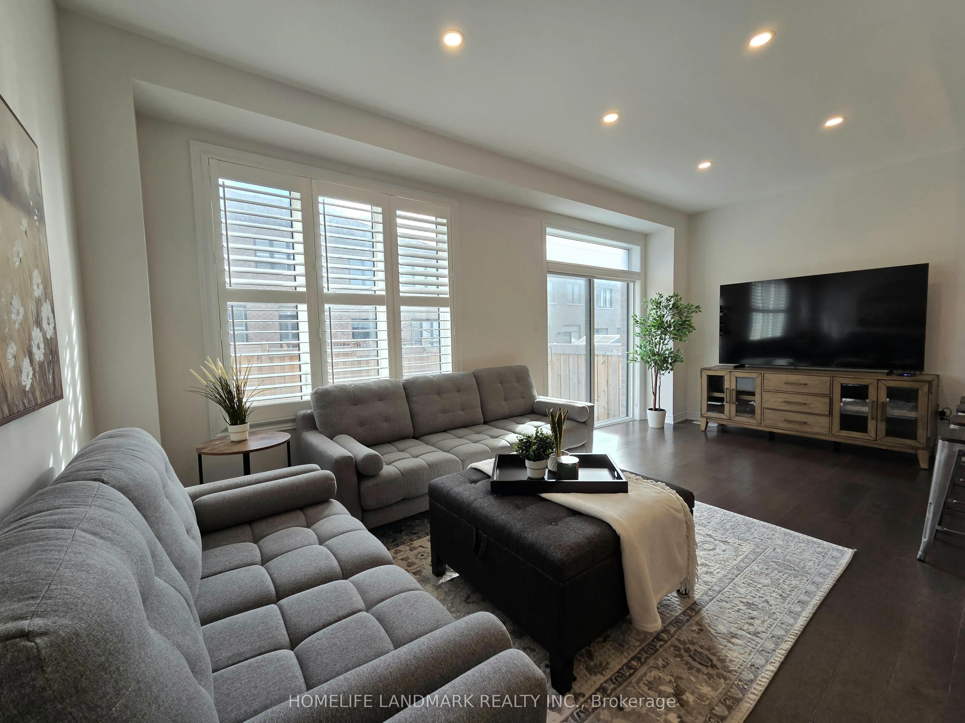 25 Markview Road