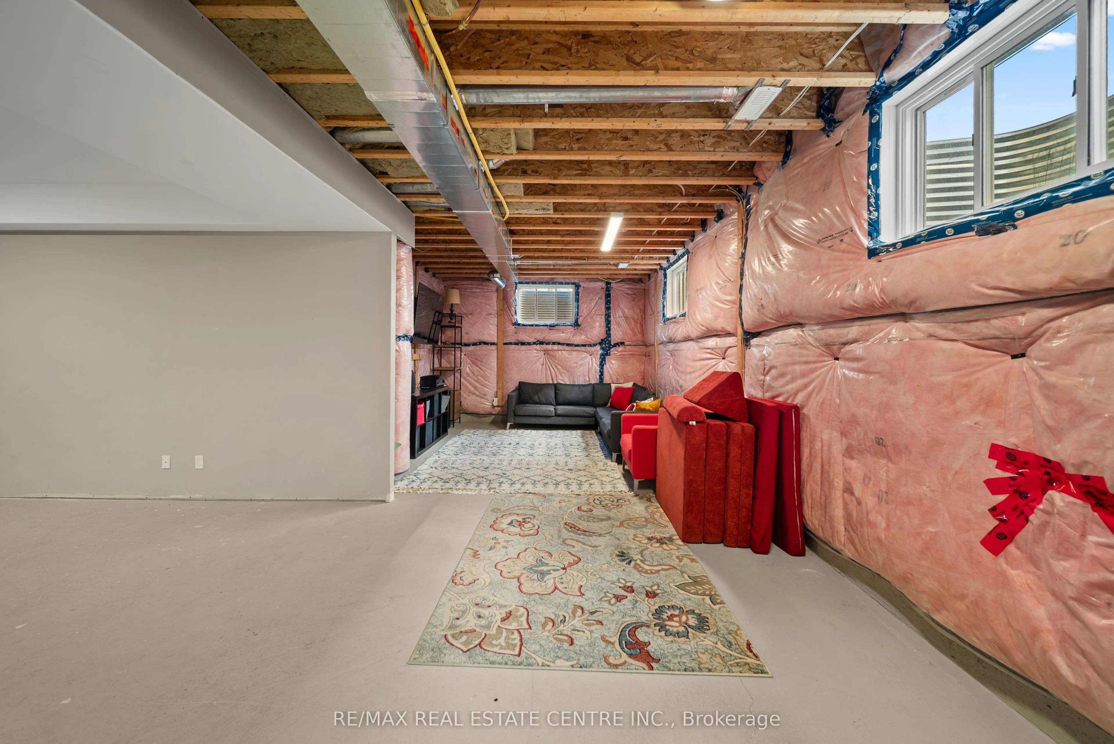 303 Sunnybrae Avenue