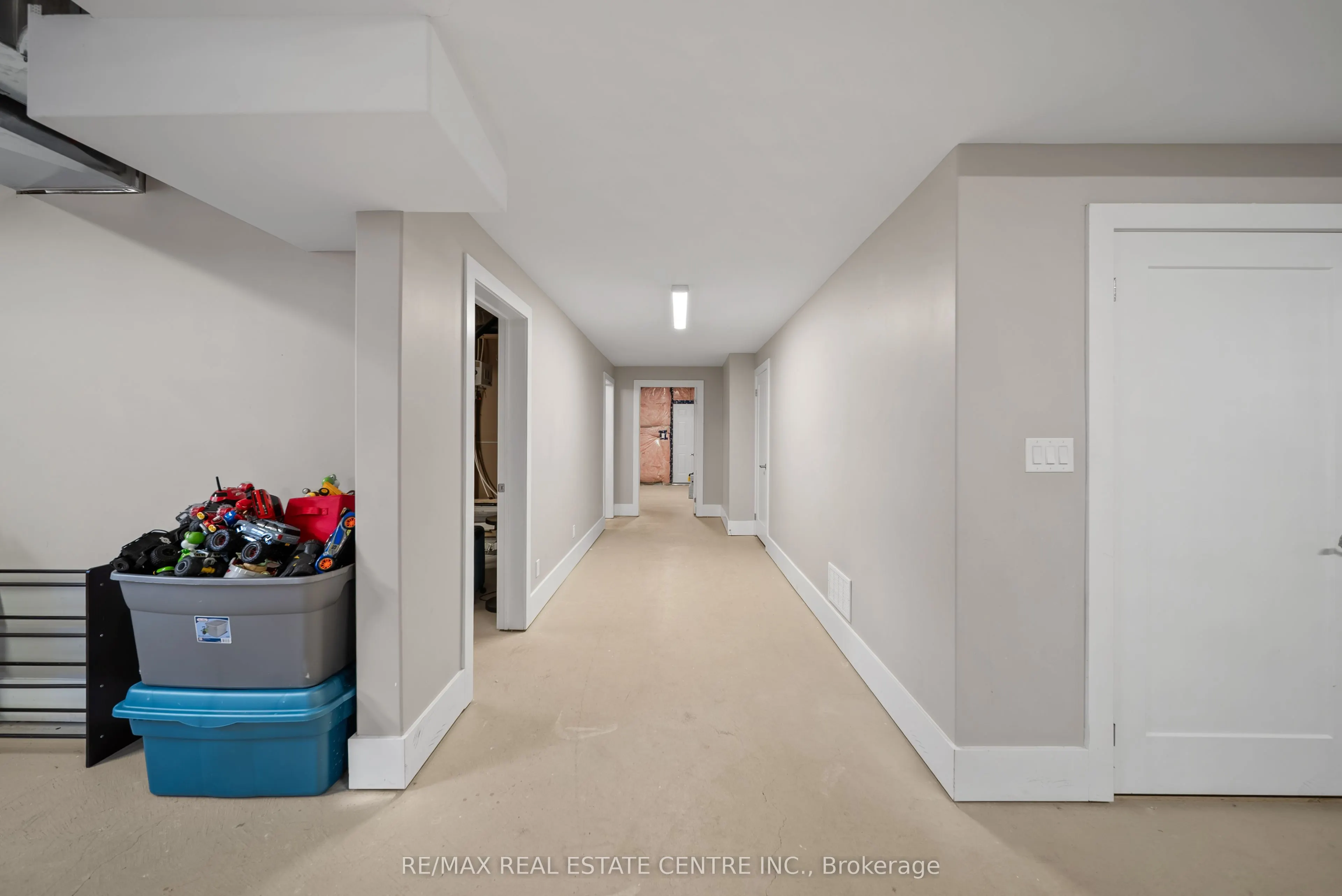 303 Sunnybrae Avenue
