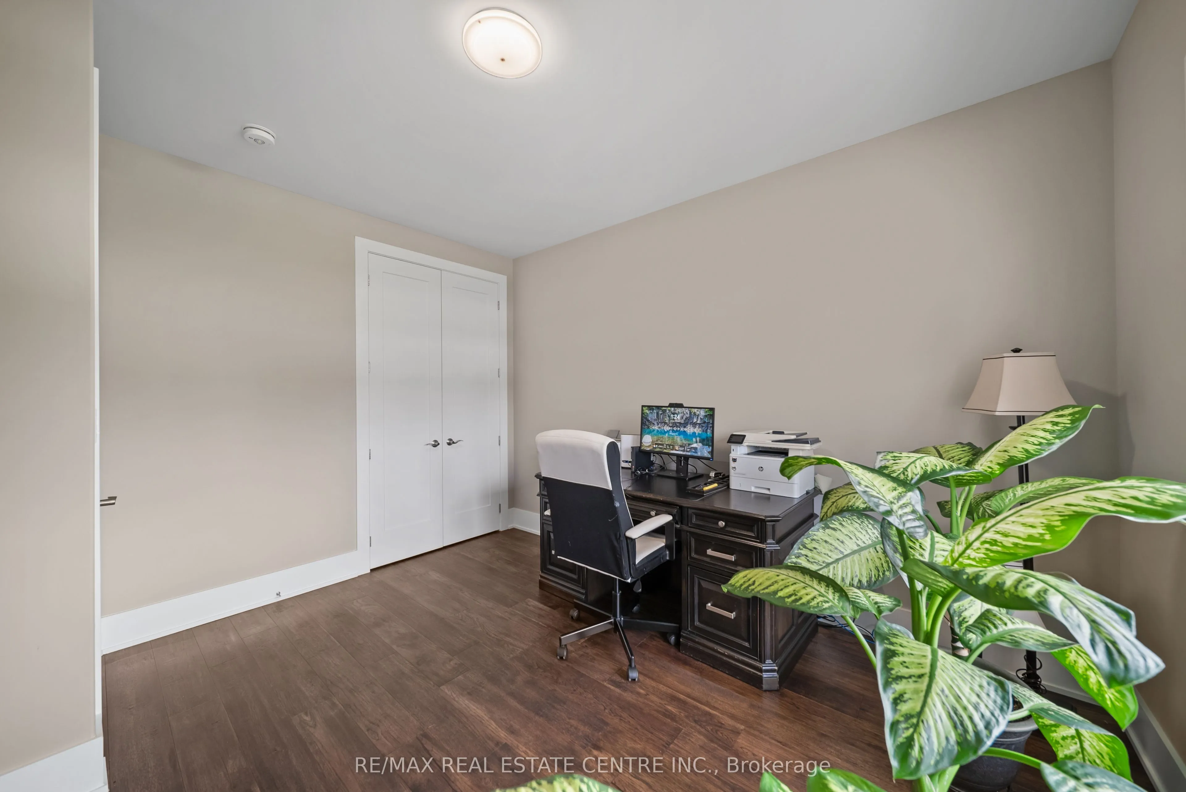 303 Sunnybrae Avenue
