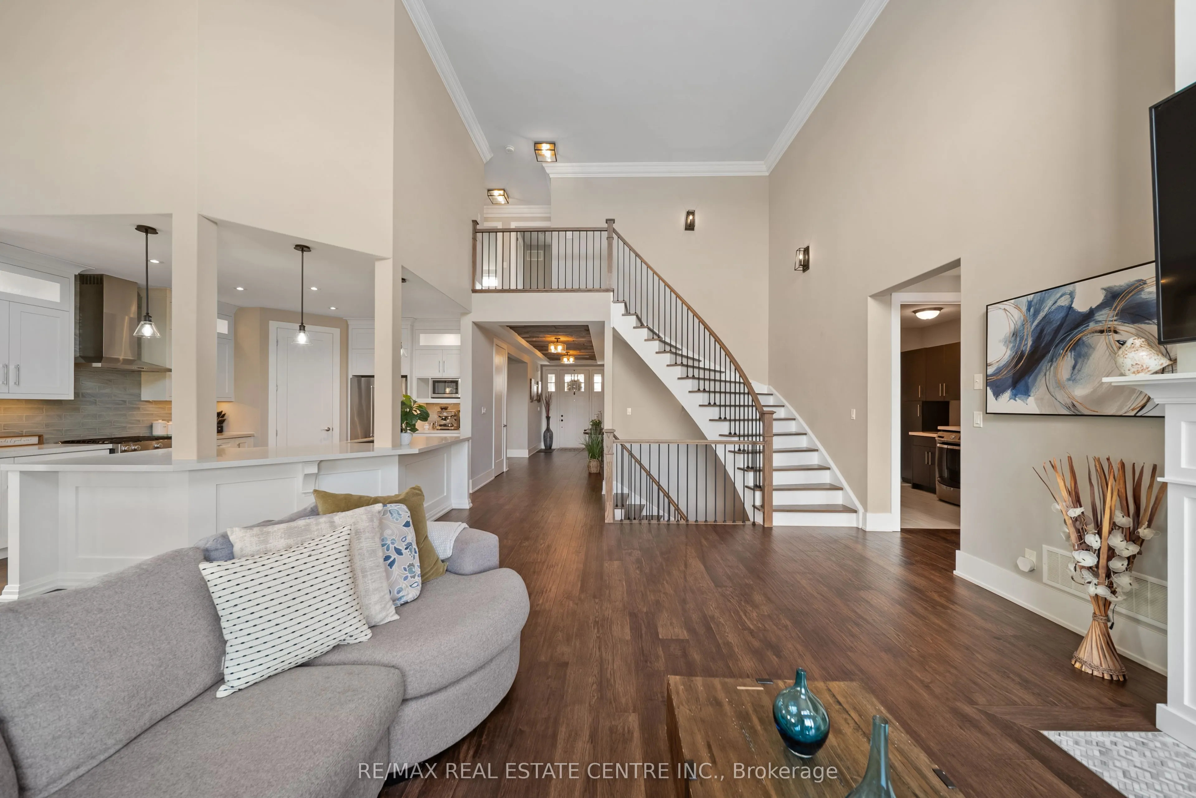 303 Sunnybrae Avenue