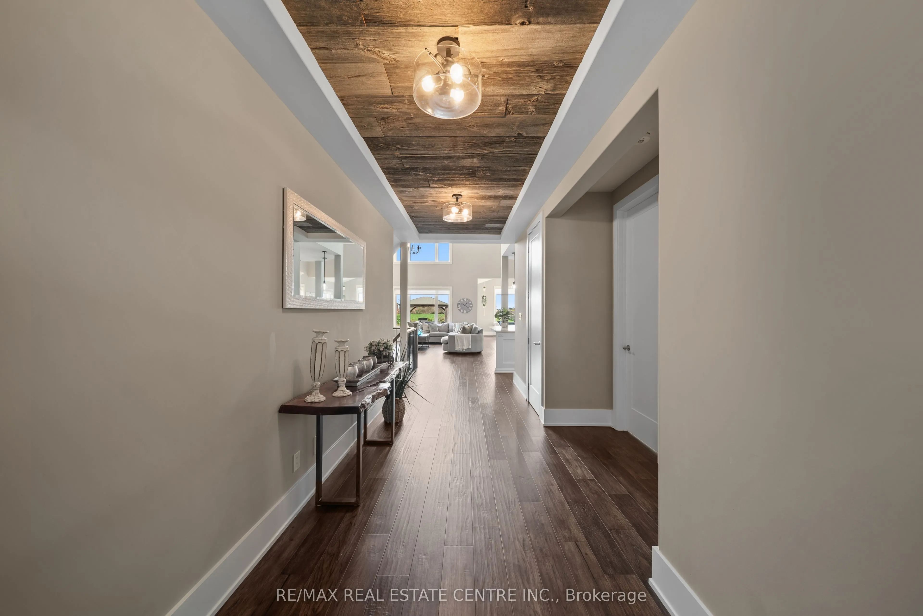 303 Sunnybrae Avenue