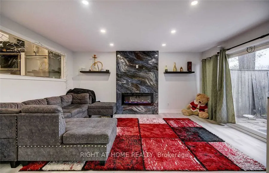 24 Springfair Avenue, #189