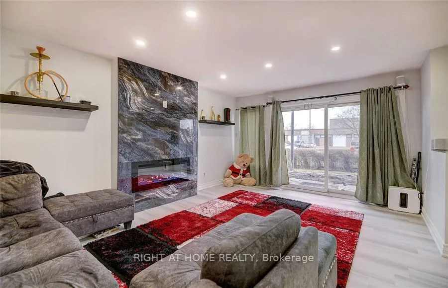 24 Springfair Avenue, #189