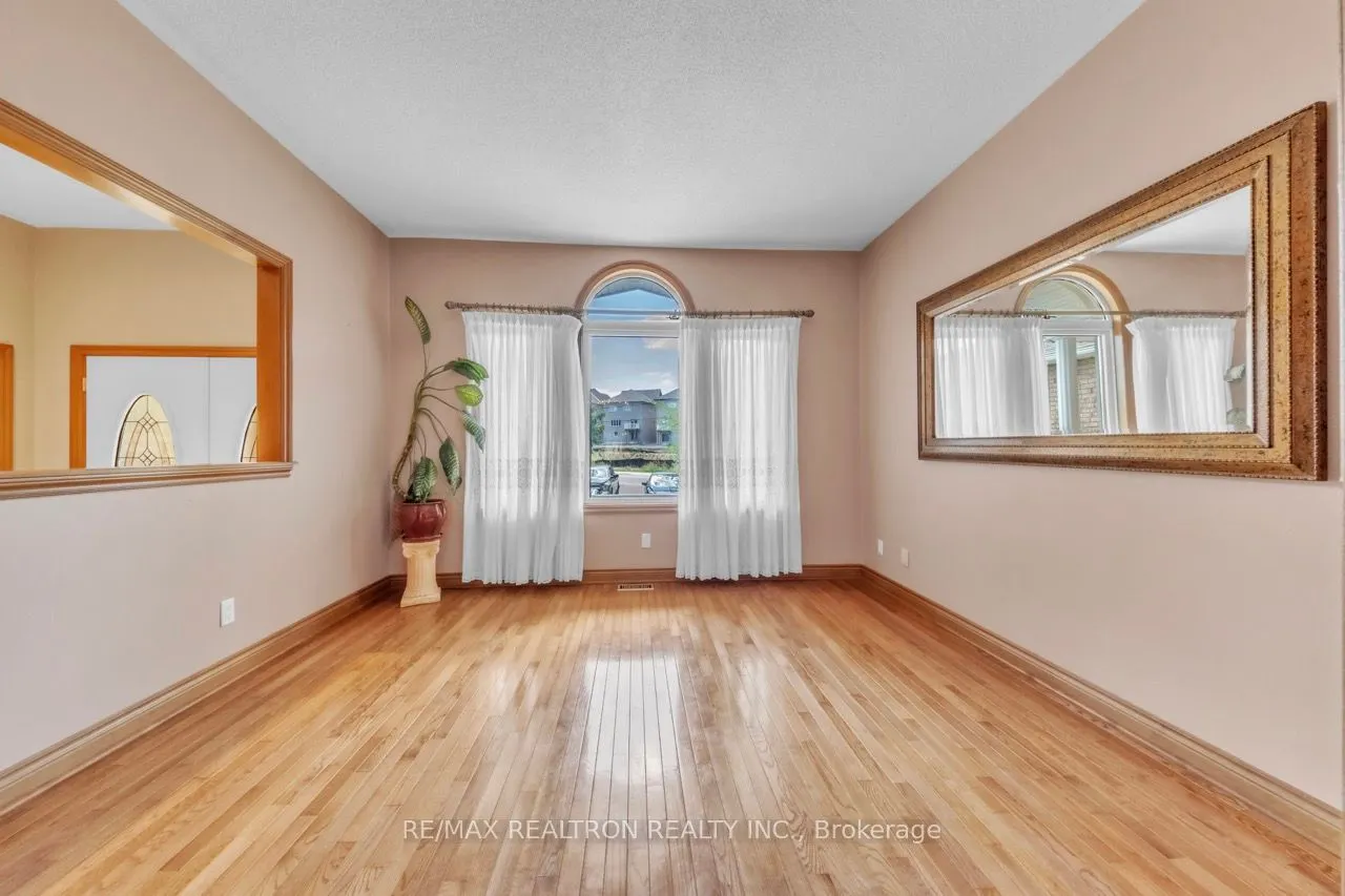 36A Puccini Drive, #Main Floor