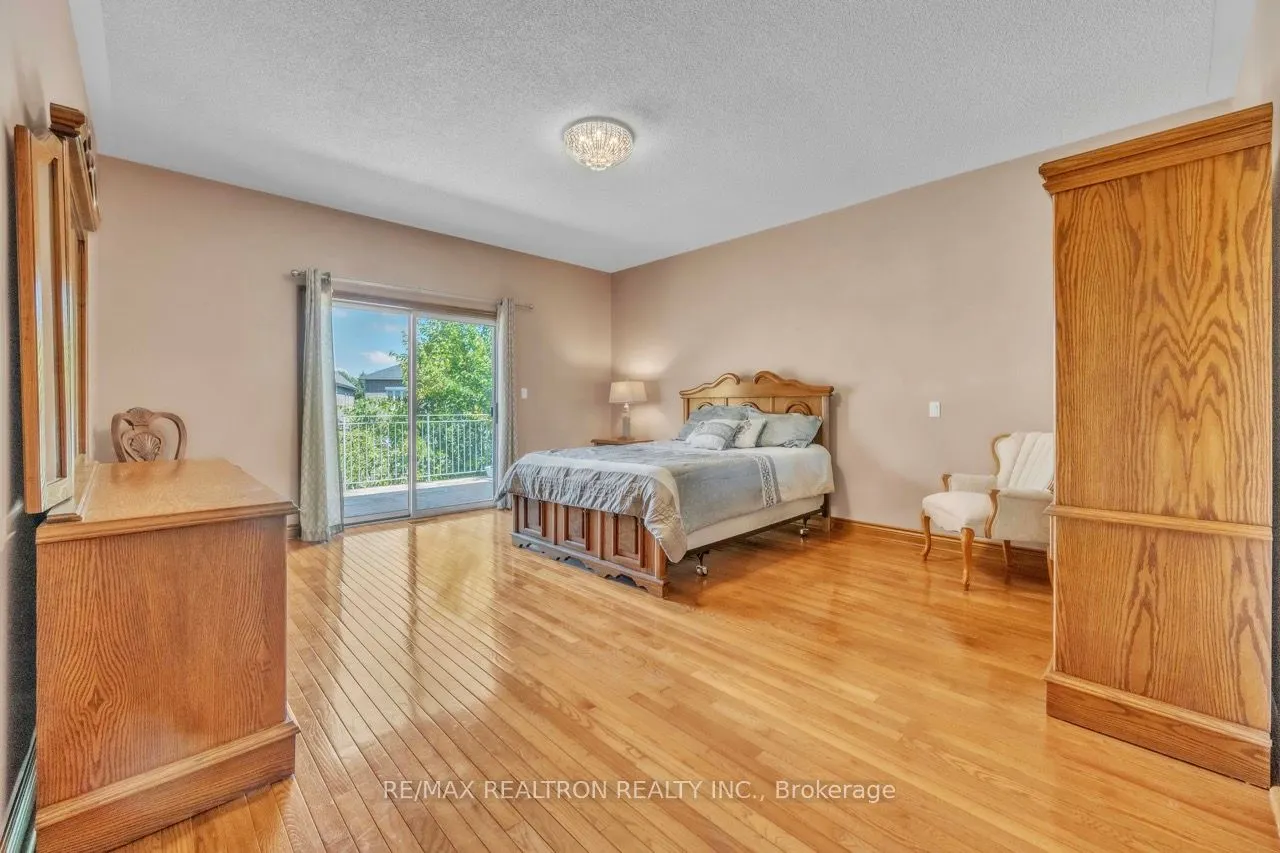 36A Puccini Drive, #Main Floor