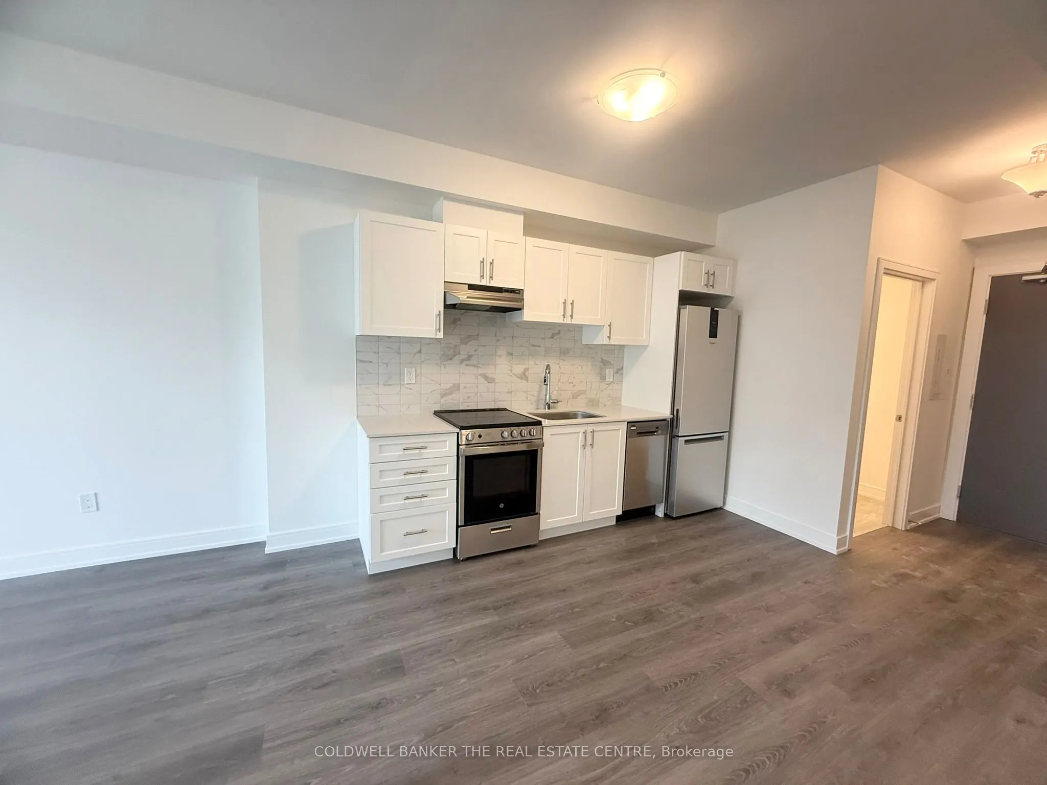 693 Davis Drive, #B208