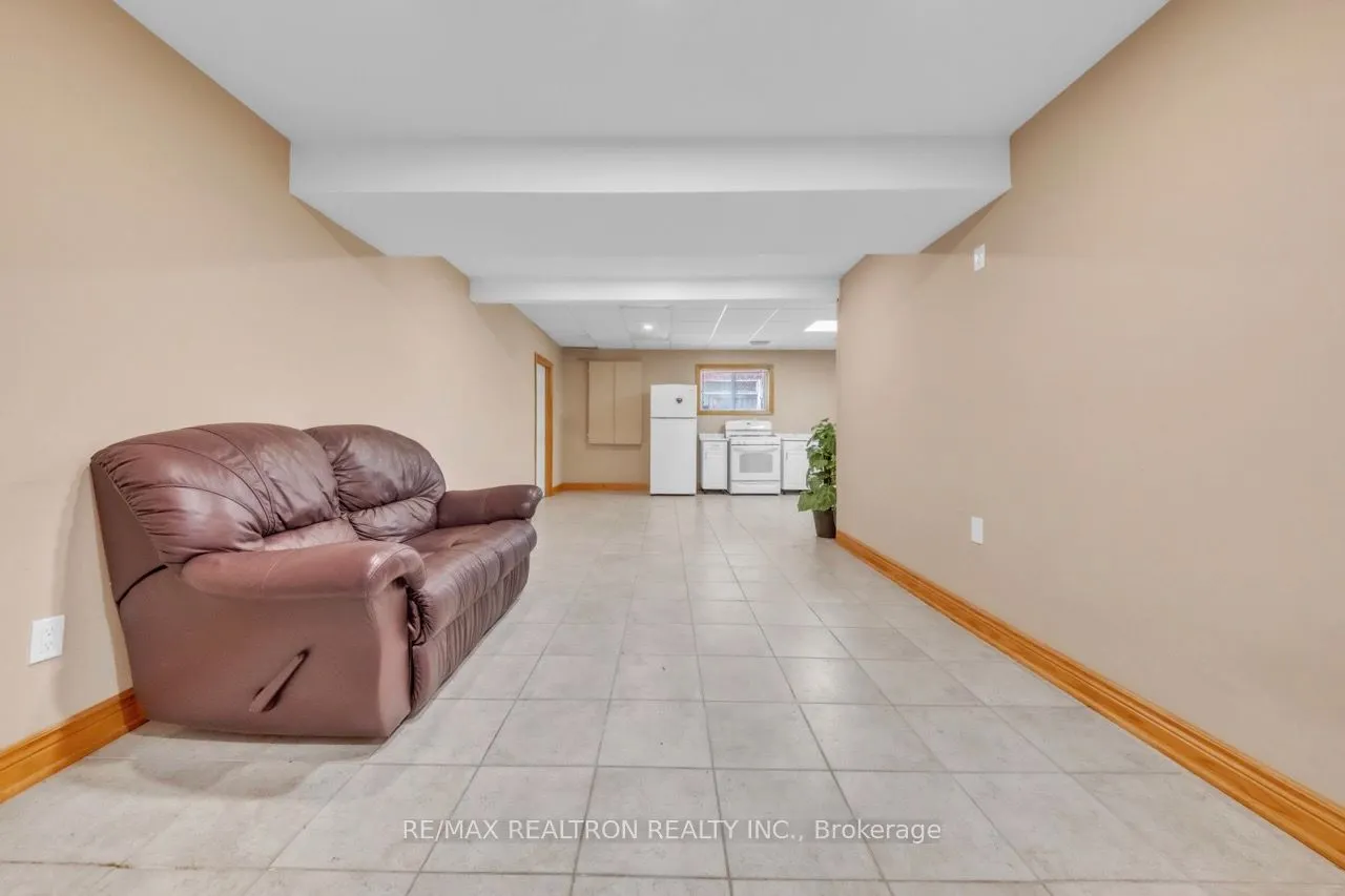 36A Puccini Drive, #Basement