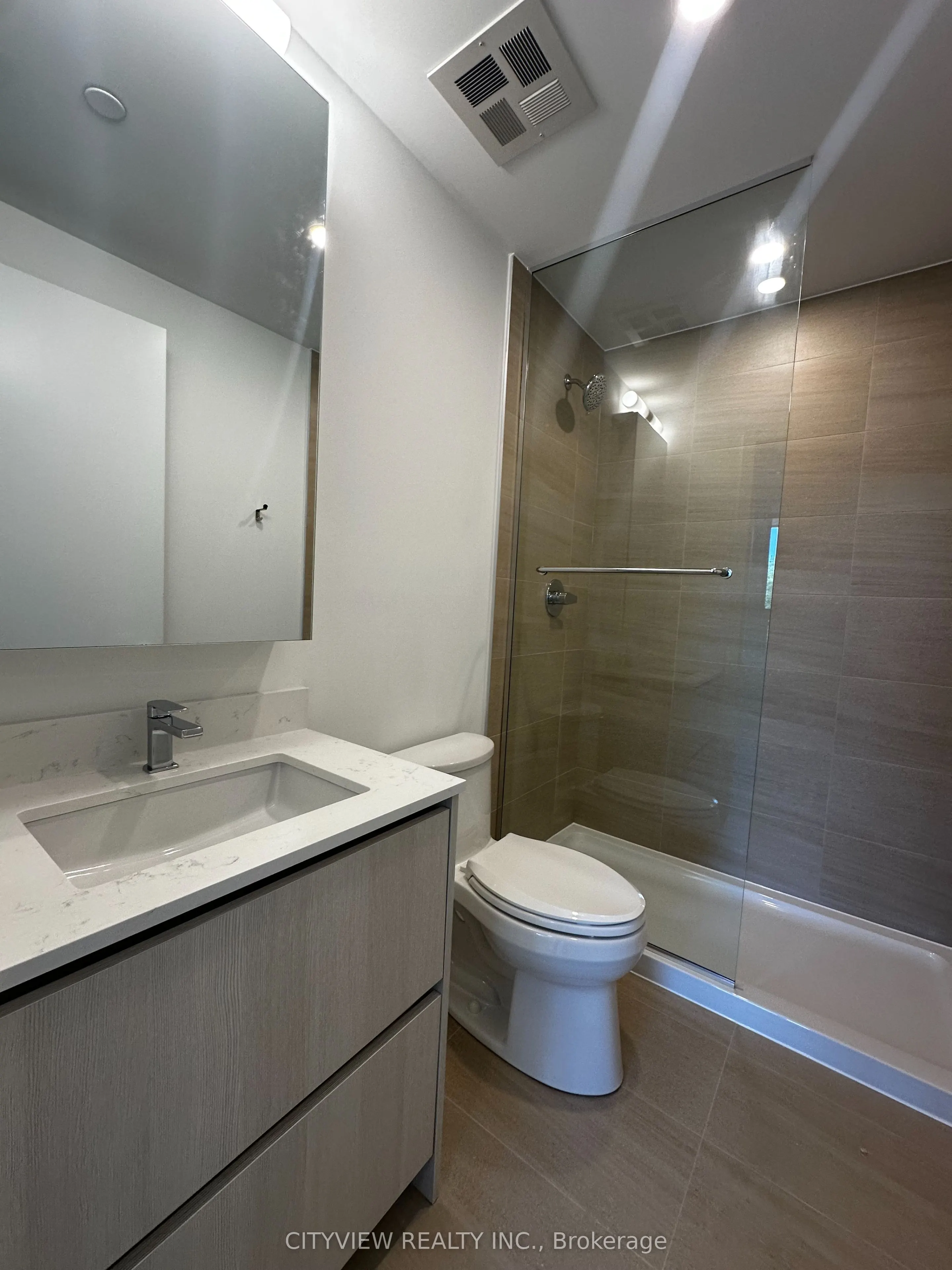 8188 Yonge Street, #233