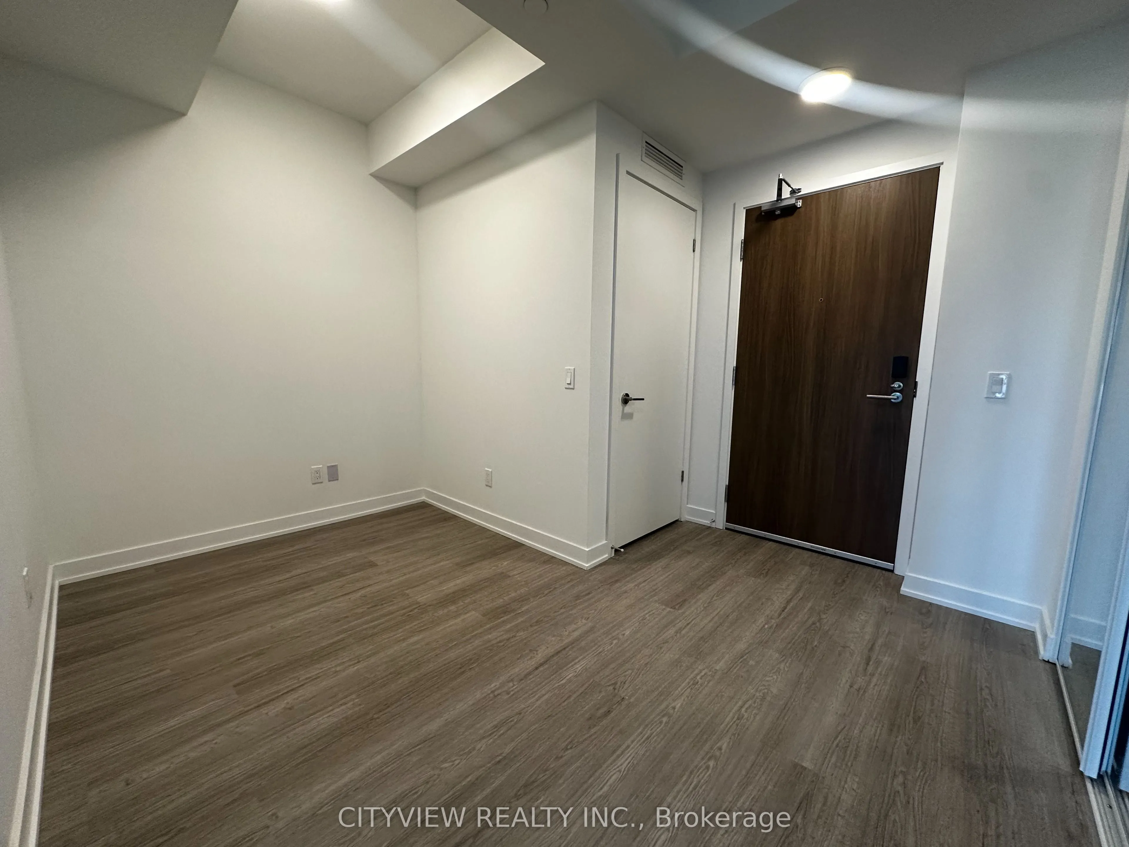 8188 Yonge Street, #233
