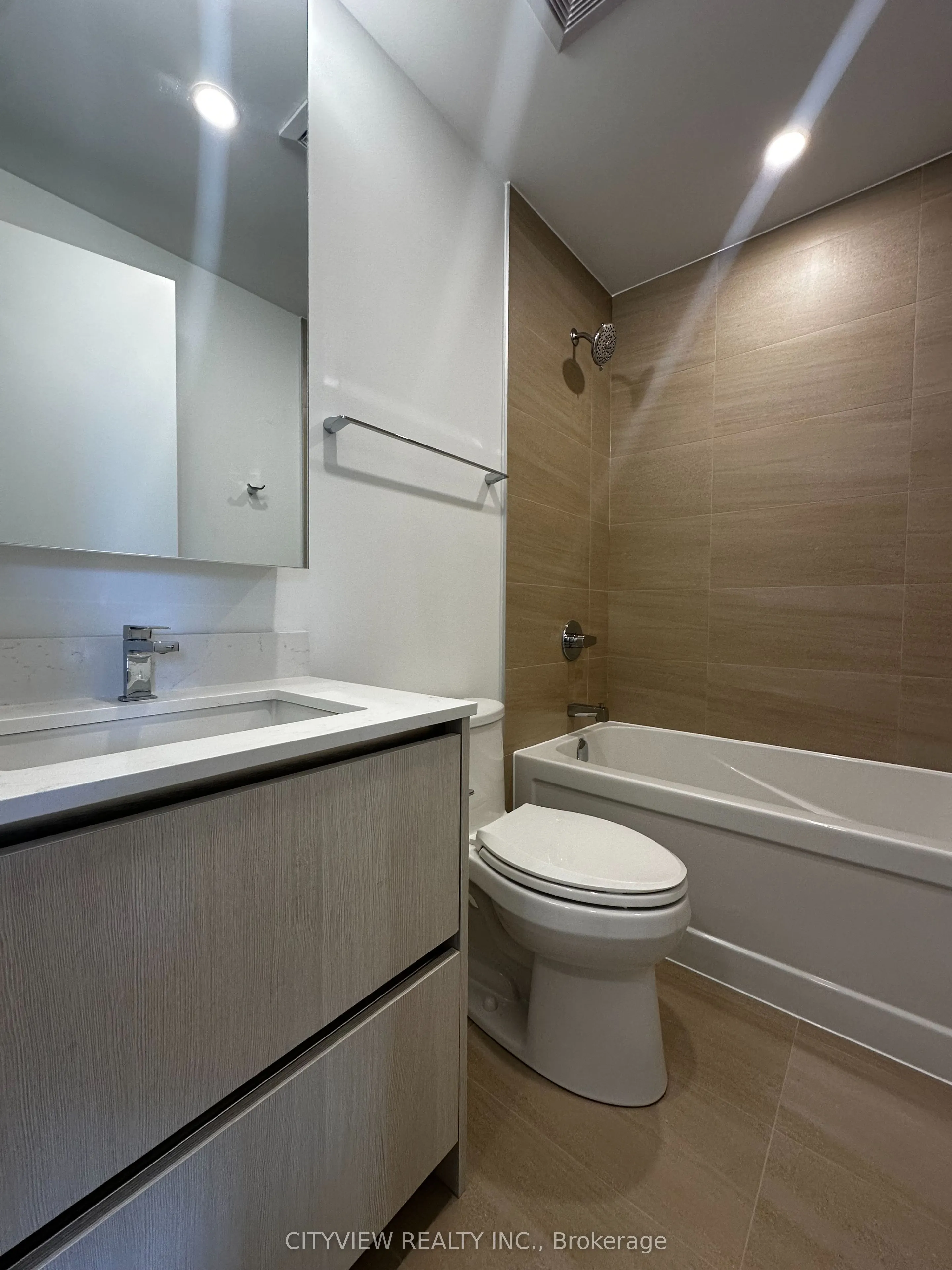 8188 Yonge Street, #233
