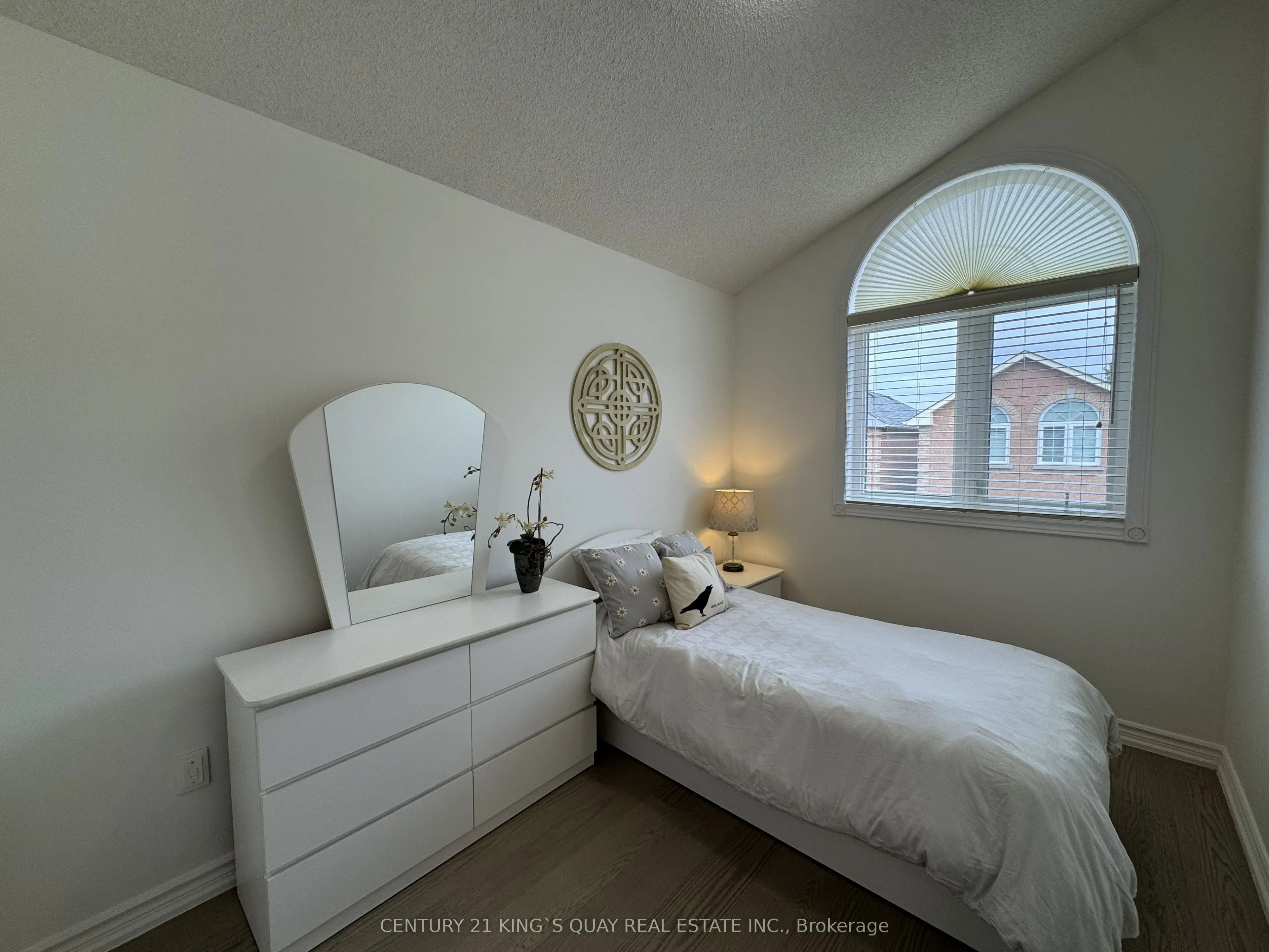 114 Greensboro Drive S