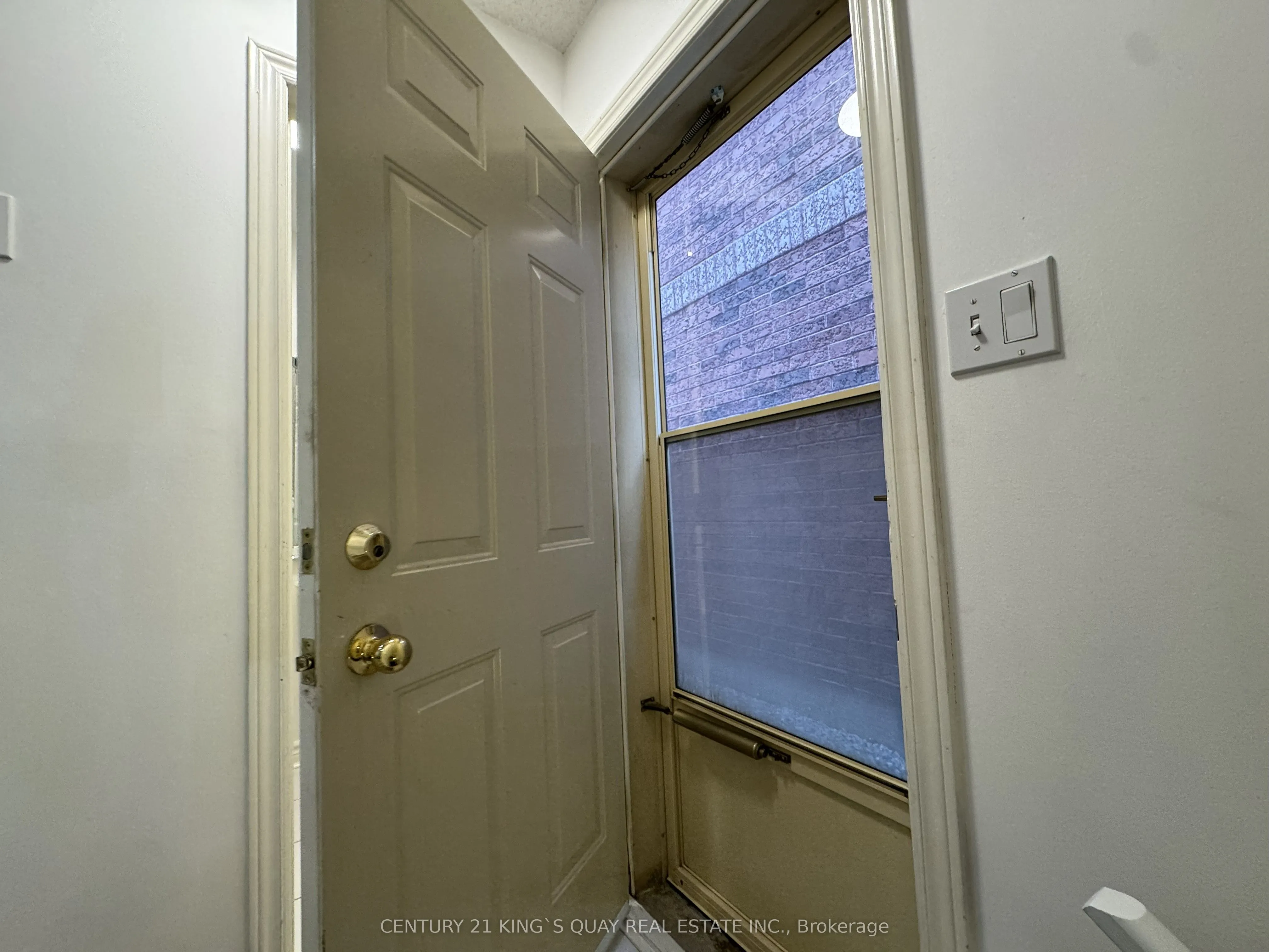 114 Greensboro Drive S