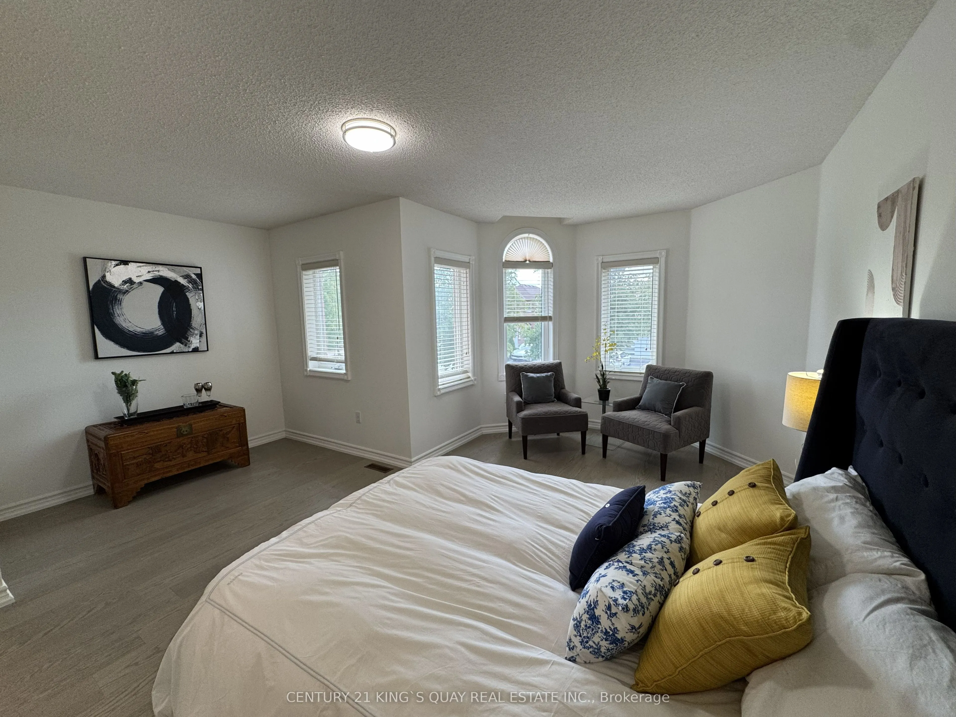 114 Greensboro Drive S