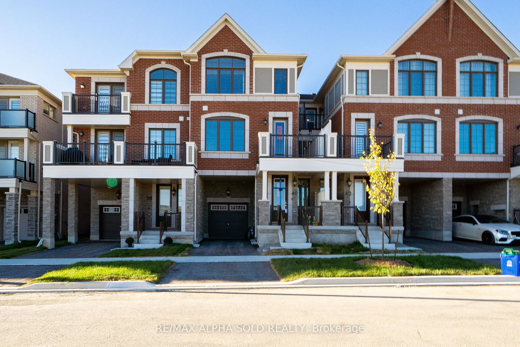 40 Azure Drive