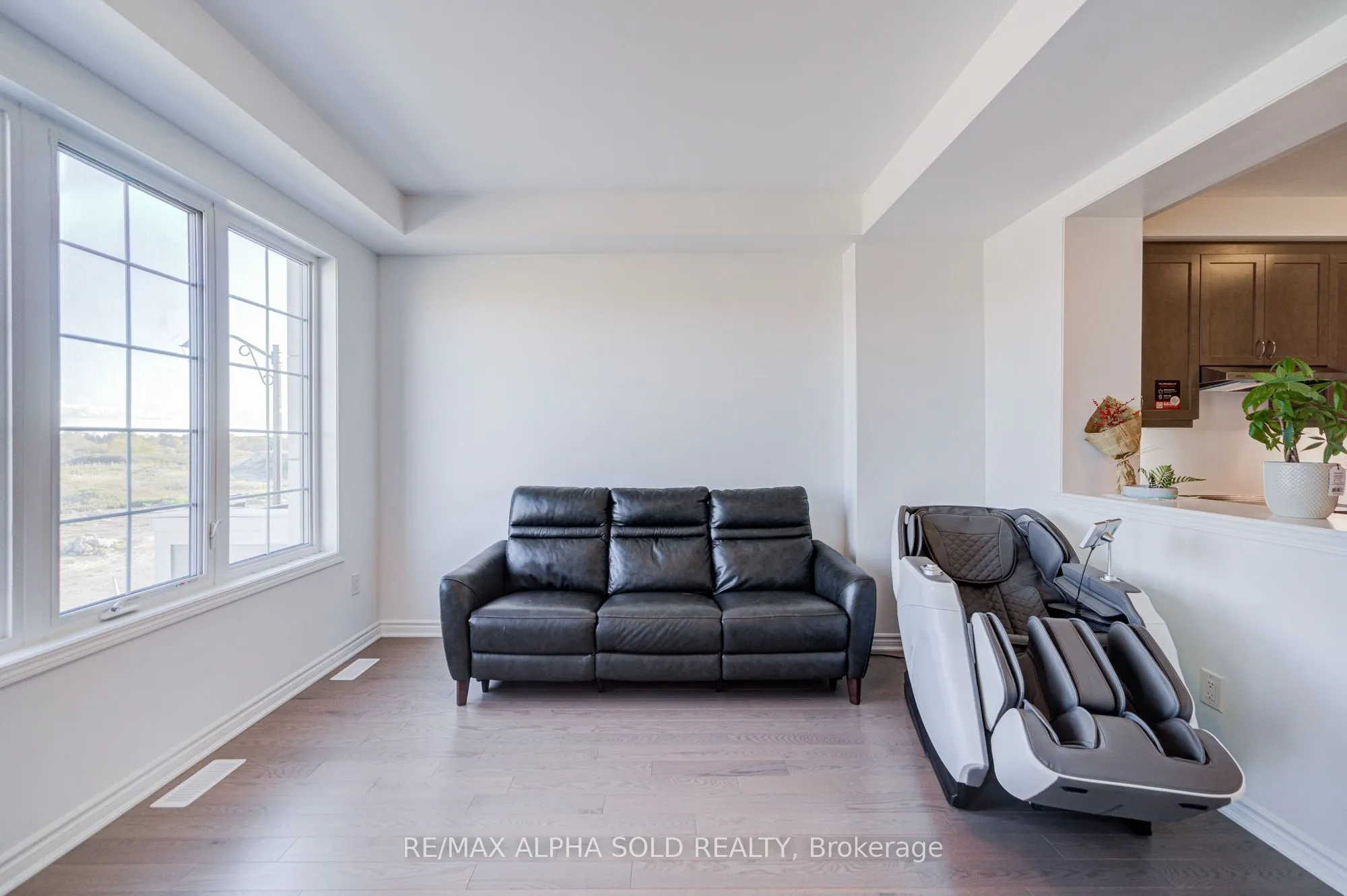 40 Azure Drive