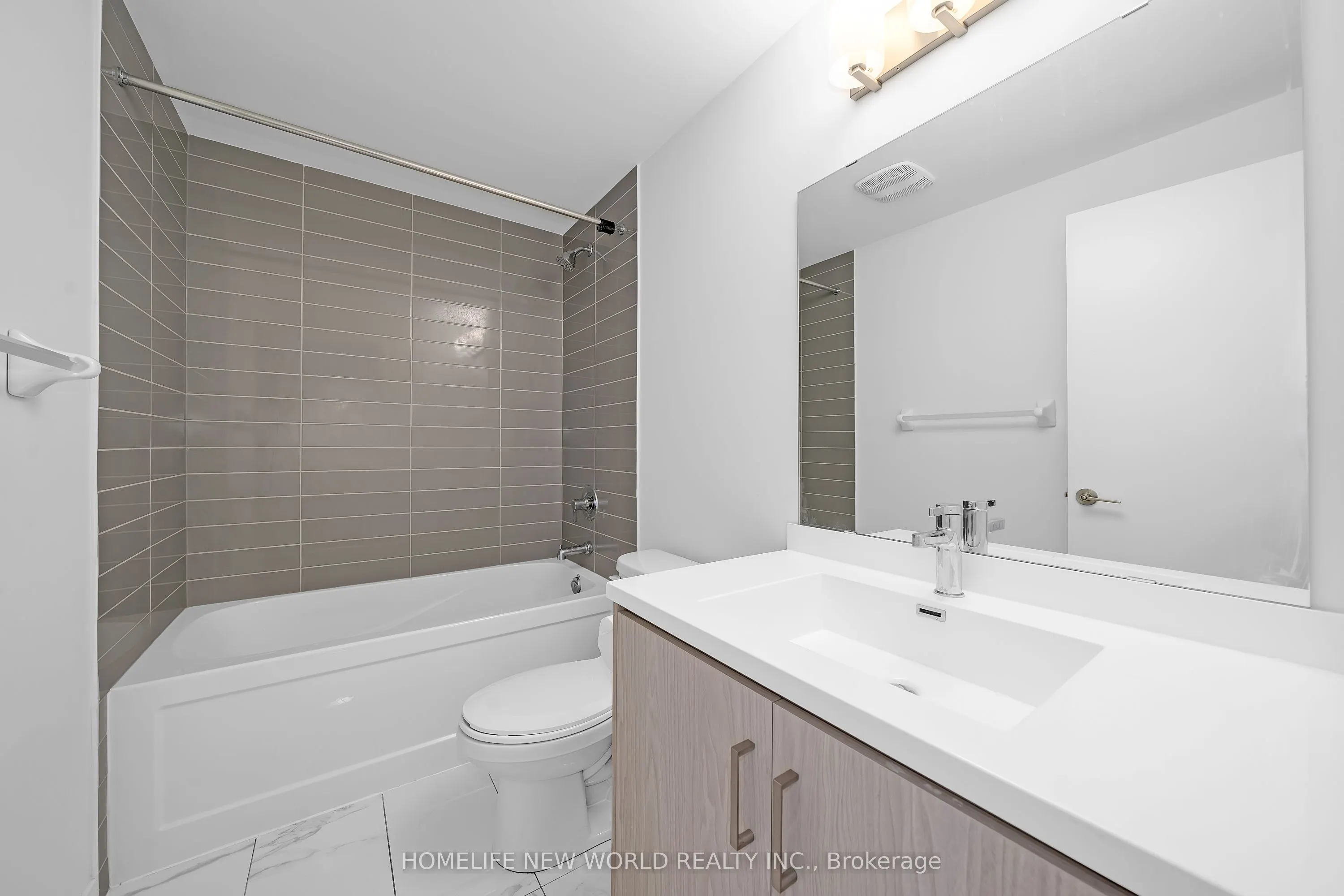 30 Almond Blossom Mews, #112
