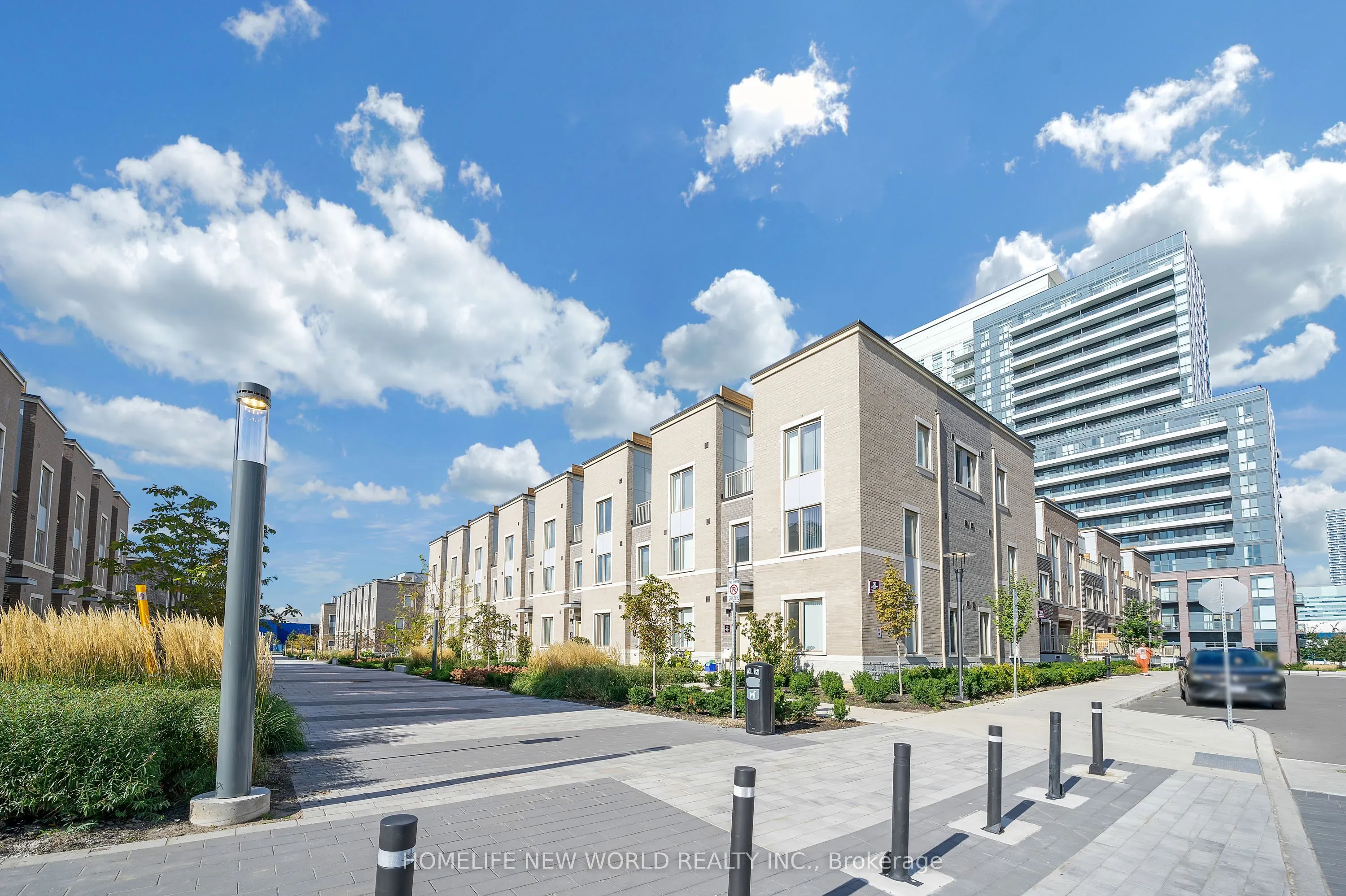 30 Almond Blossom Mews, #112