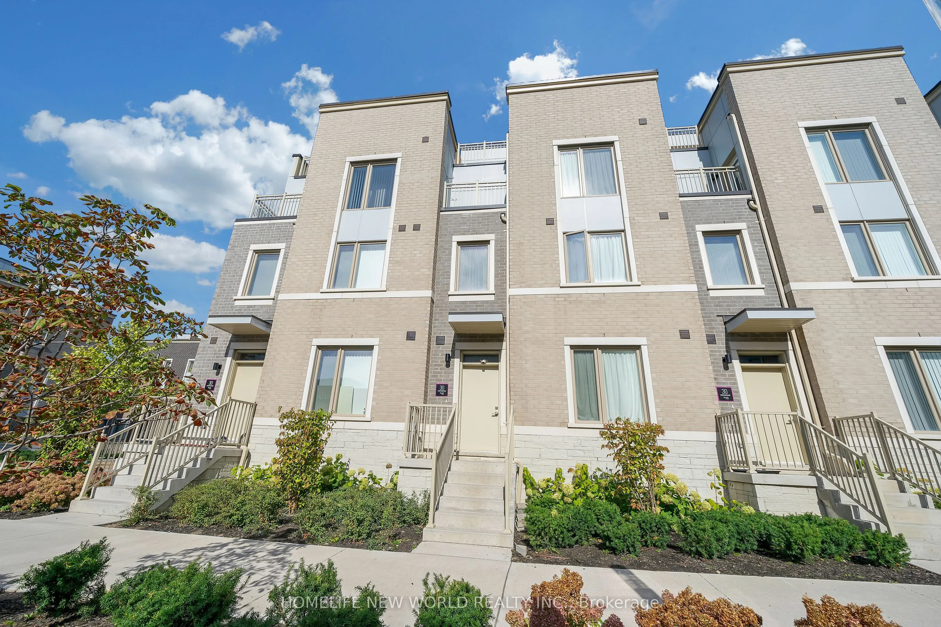 30 Almond Blossom Mews, #112