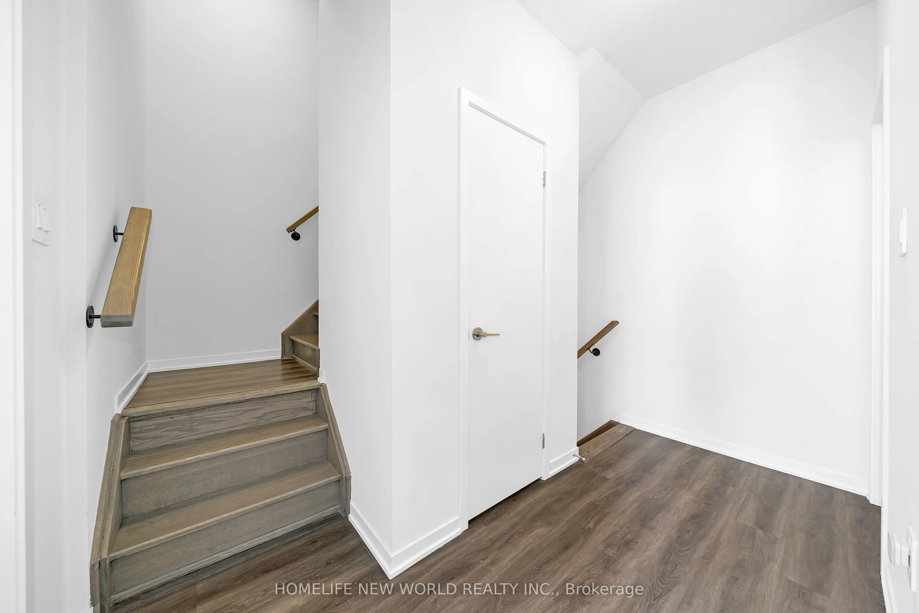 30 Almond Blossom Mews, #112