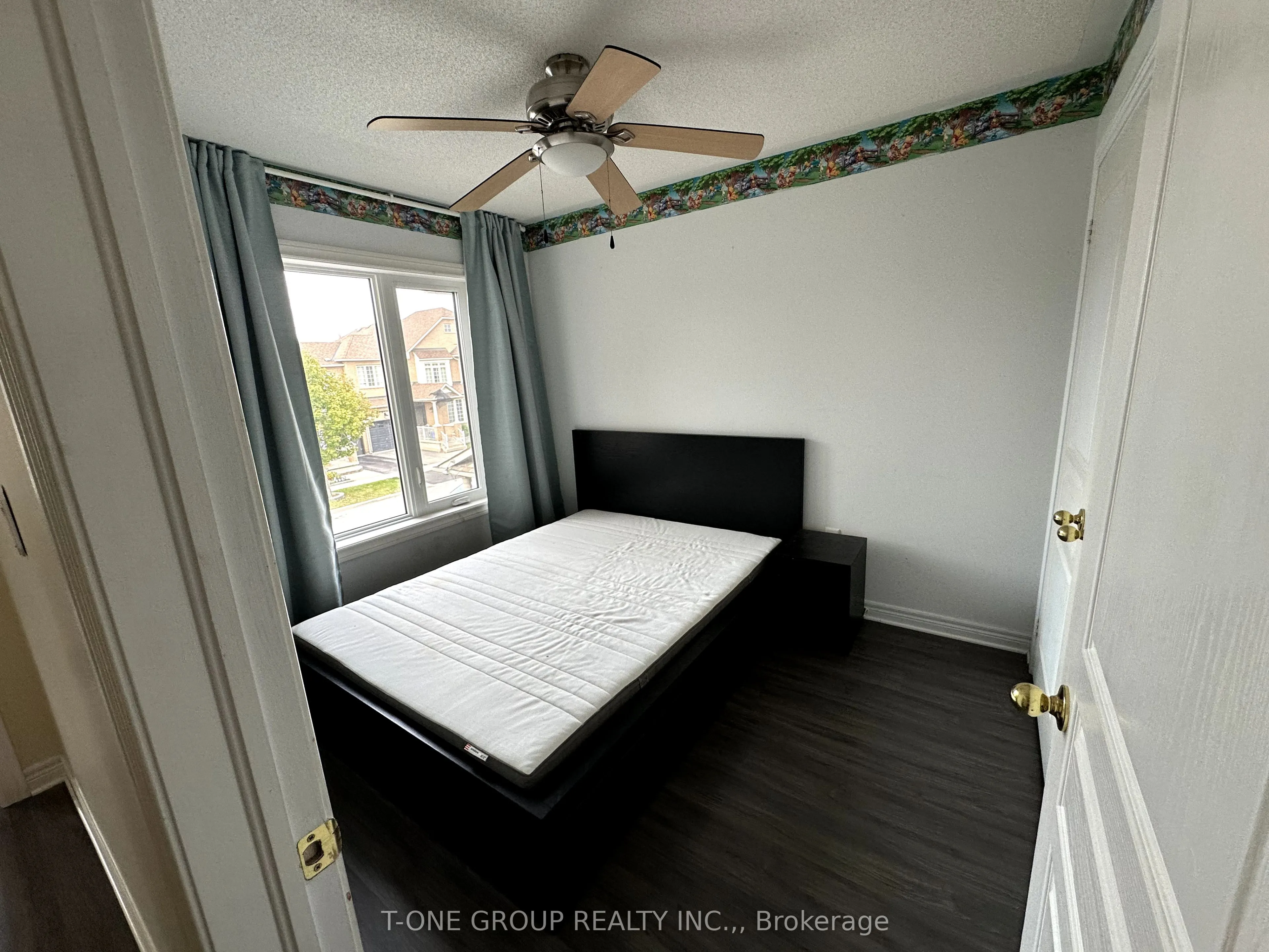 81 Longwood Avenue