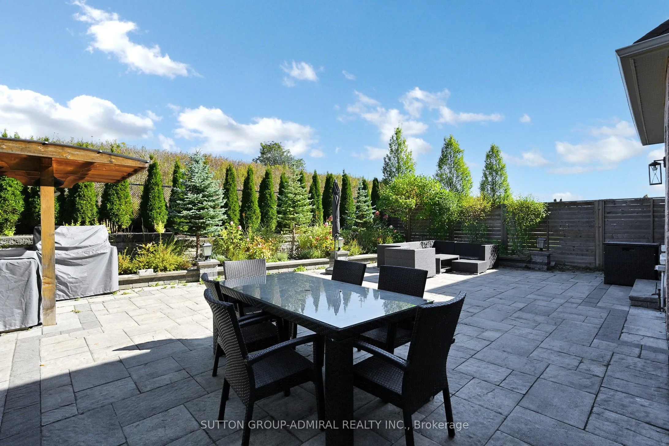 37 Cedarpoint Court