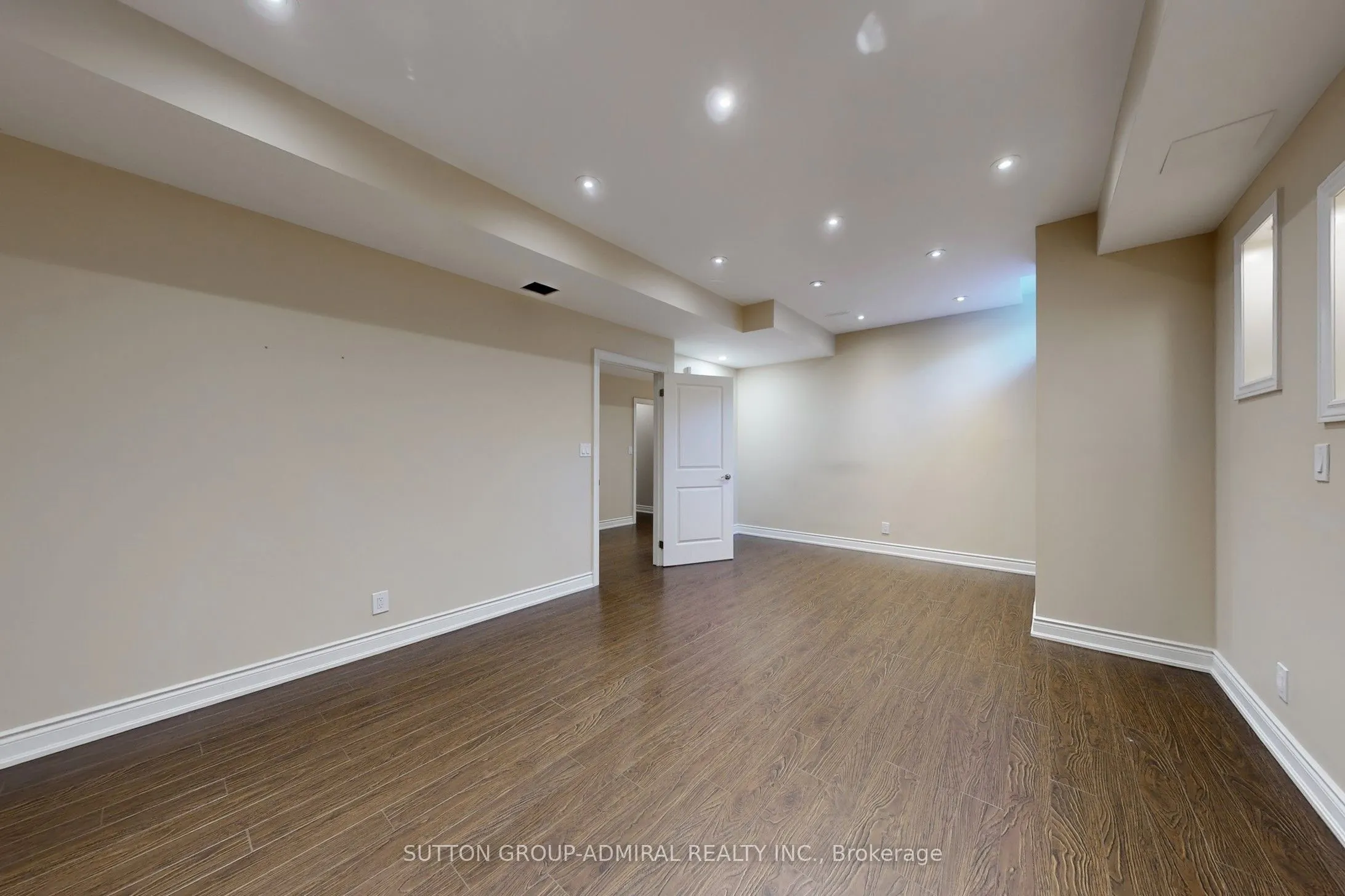 37 Cedarpoint Court