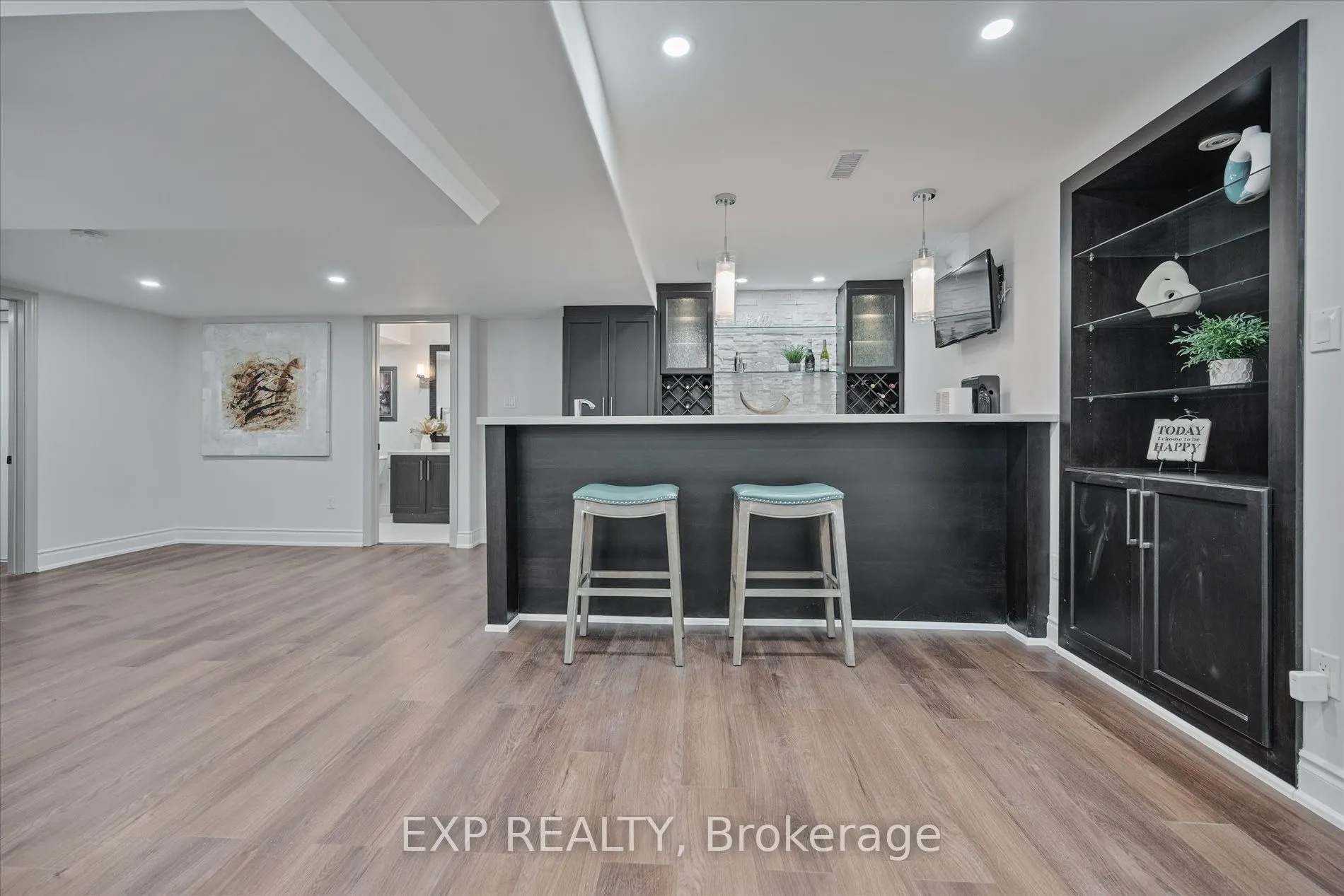 367 Calvert Road
