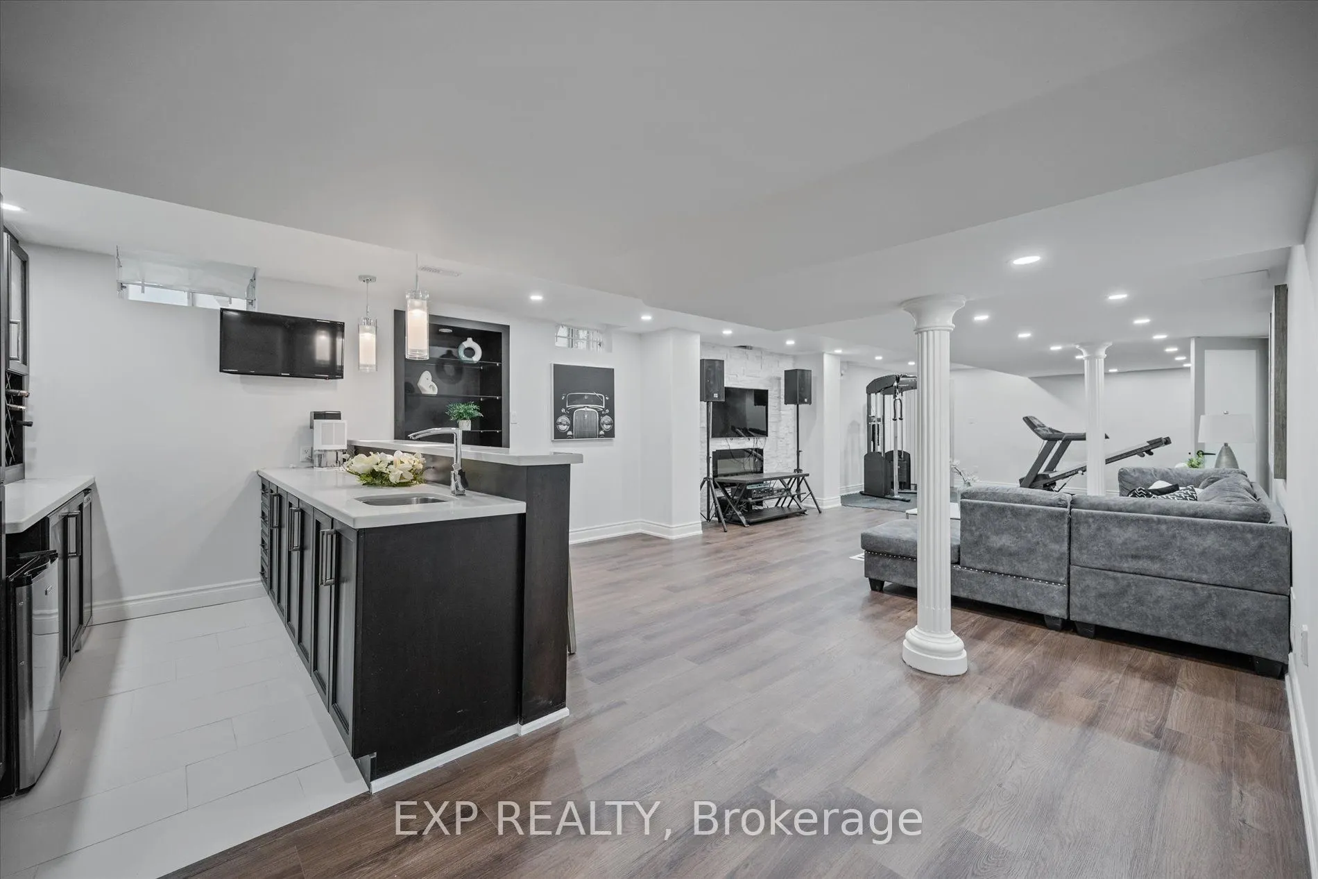 367 Calvert Road