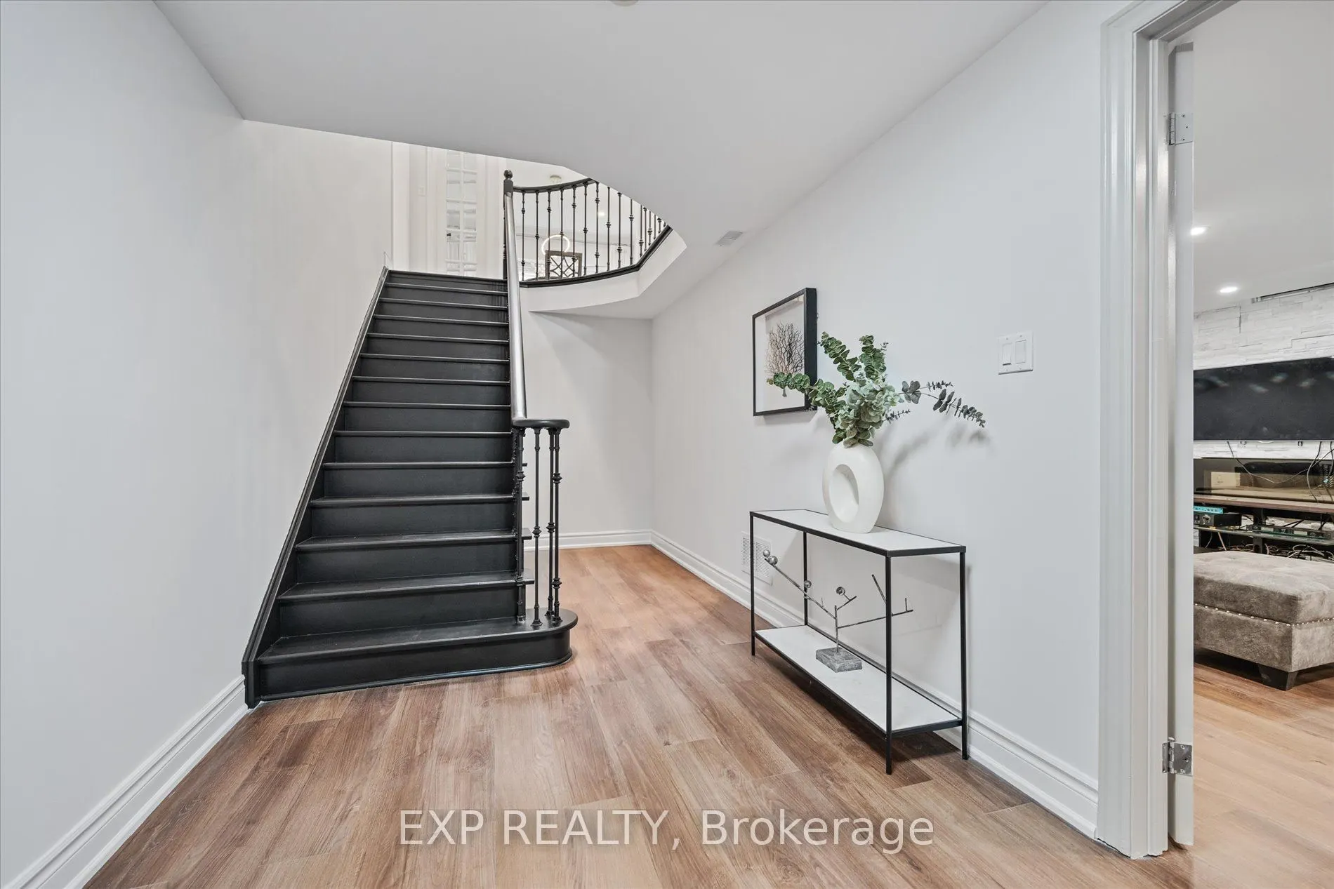 367 Calvert Road